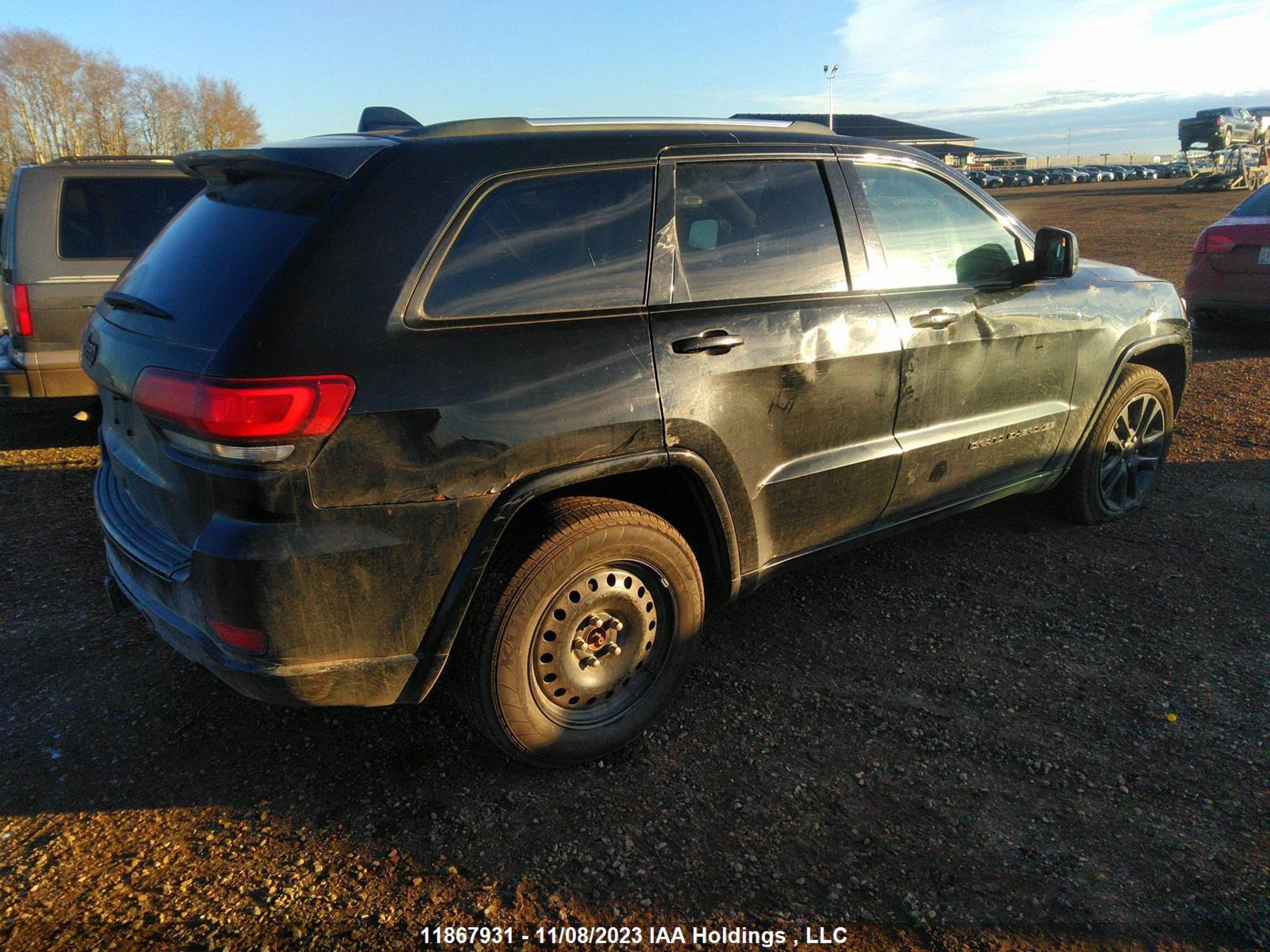 Photo 3 VIN: 1C4RJFAG9JC346891 - JEEP GRAND CHEROKEE 