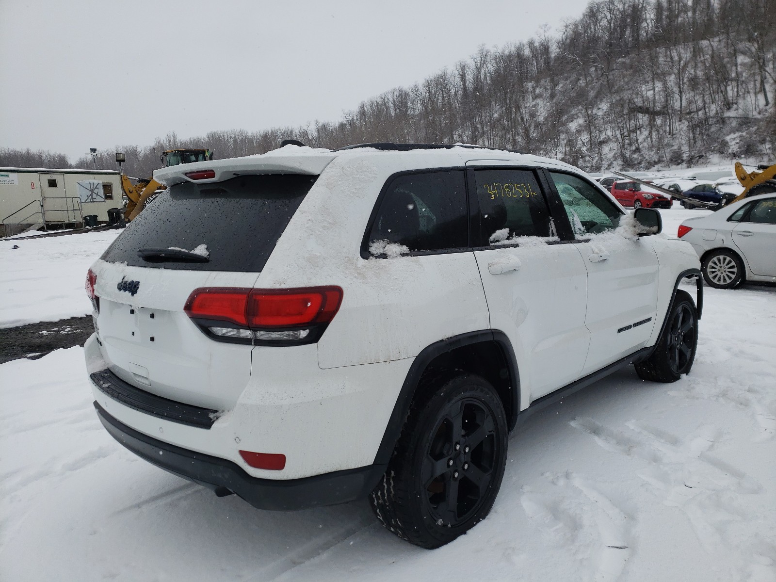 Photo 3 VIN: 1C4RJFAG9JC352710 - JEEP GRAND CHEROKEE 