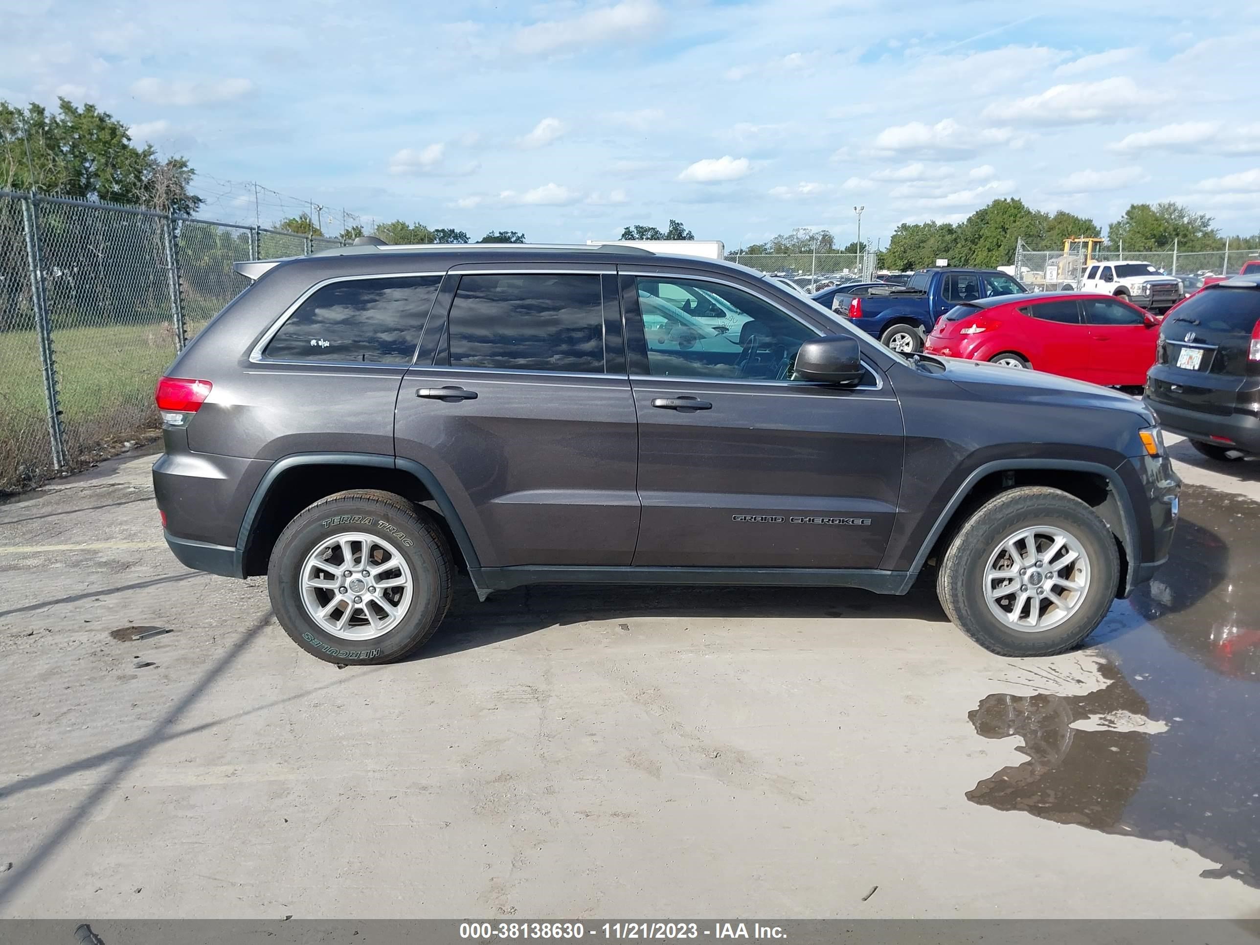 Photo 12 VIN: 1C4RJFAG9JC459143 - JEEP GRAND CHEROKEE 