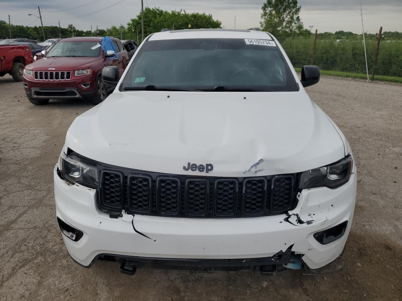 Photo 4 VIN: 1C4RJFAGXJC352778 - JEEP GRAND CHEROKEE 