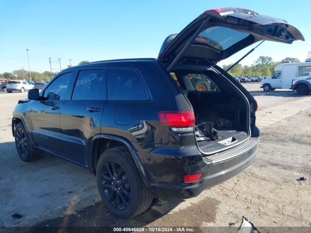 Photo 2 VIN: 1C4RJFAGXJC448961 - JEEP GRAND CHEROKEE 