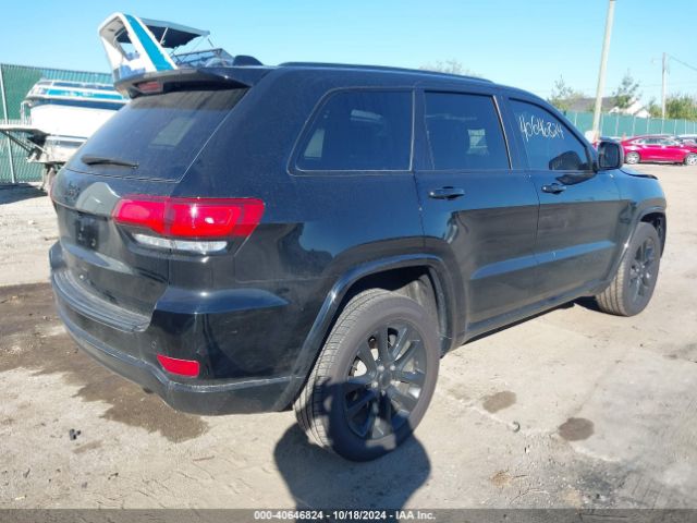 Photo 3 VIN: 1C4RJFAGXJC448961 - JEEP GRAND CHEROKEE 