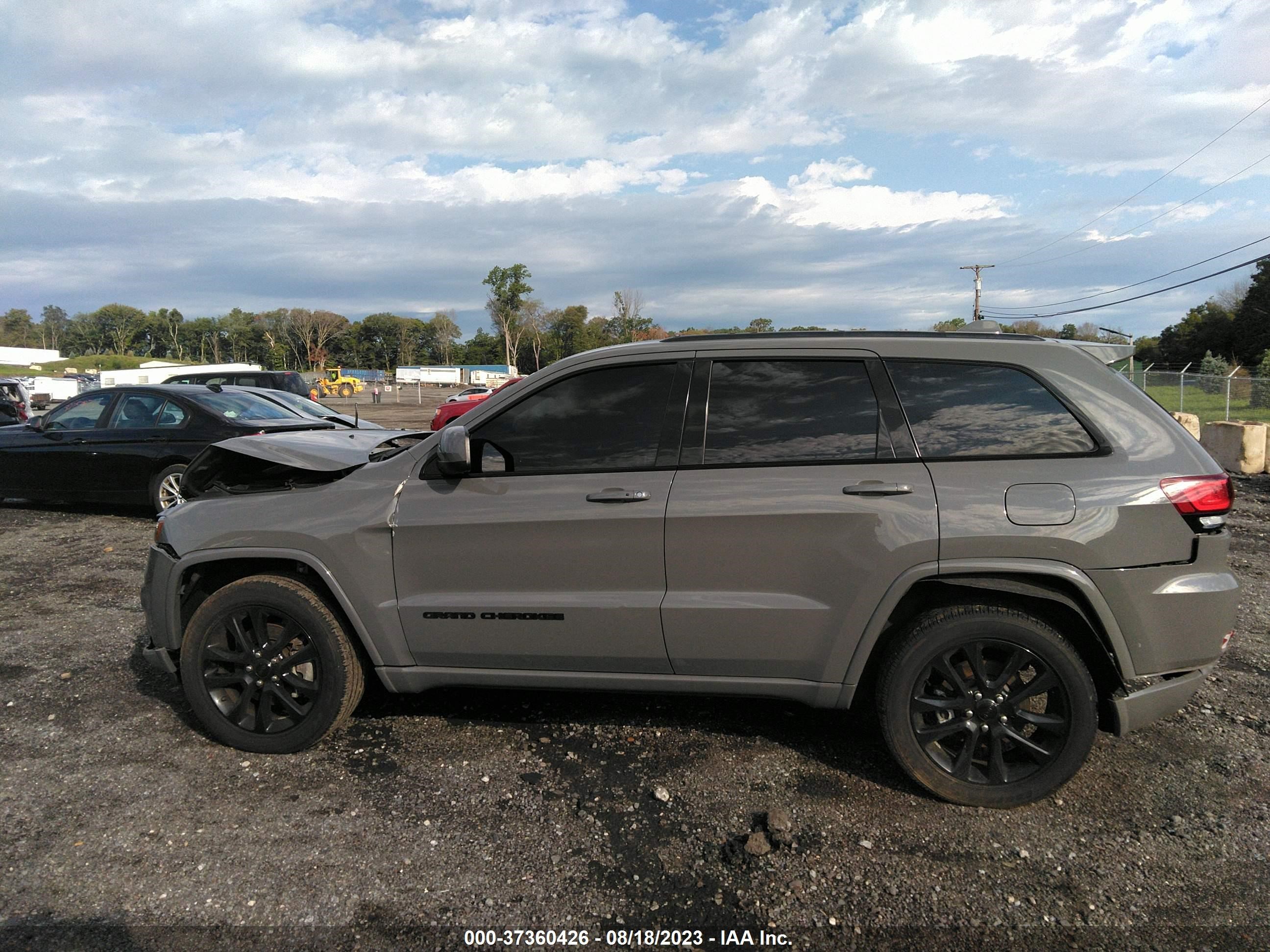 Photo 13 VIN: 1C4RJFAGXMC726360 - JEEP GRAND CHEROKEE 