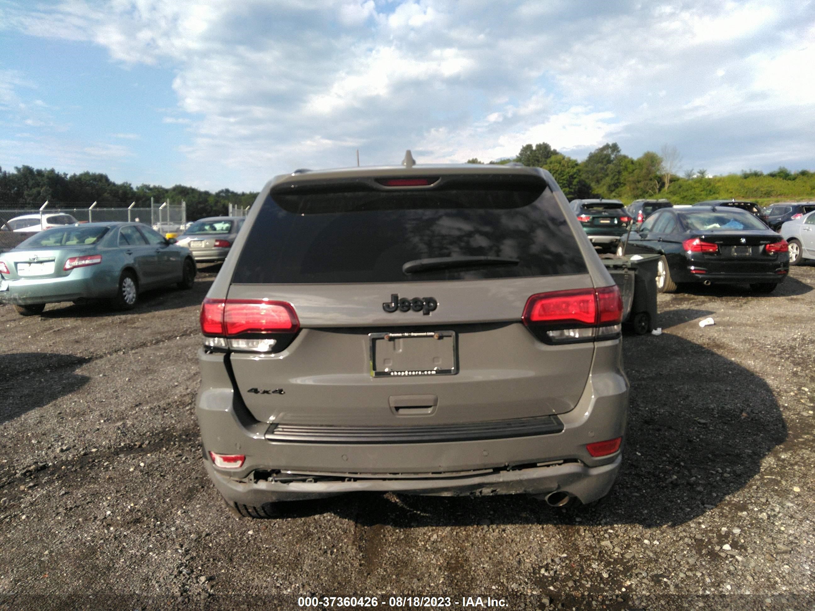 Photo 15 VIN: 1C4RJFAGXMC726360 - JEEP GRAND CHEROKEE 