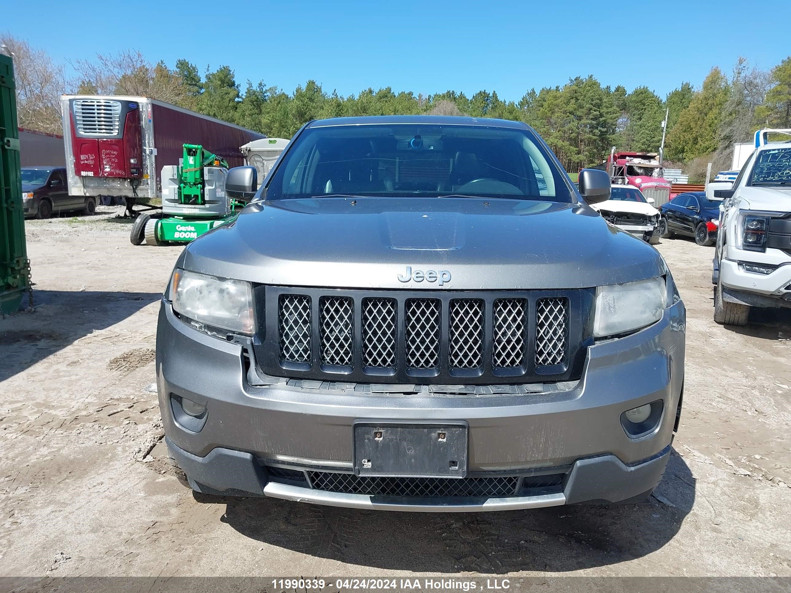 Photo 11 VIN: 1C4RJFAT1CC338090 - JEEP GRAND CHEROKEE 