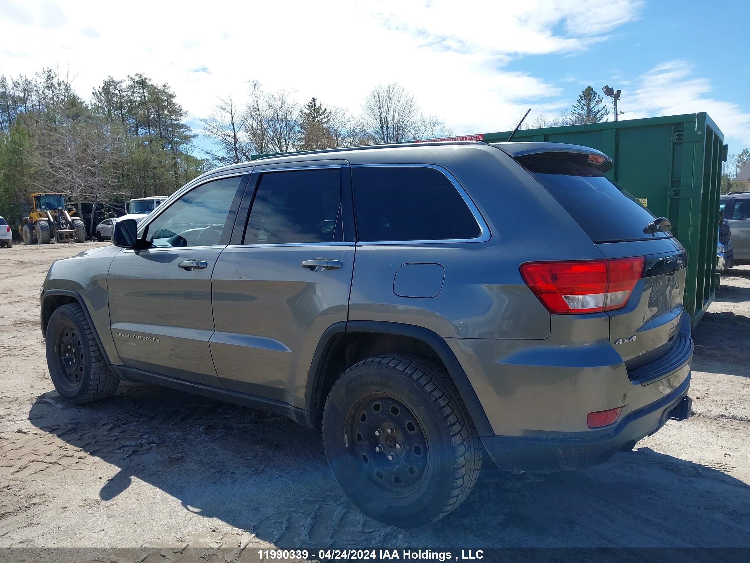 Photo 13 VIN: 1C4RJFAT1CC338090 - JEEP GRAND CHEROKEE 