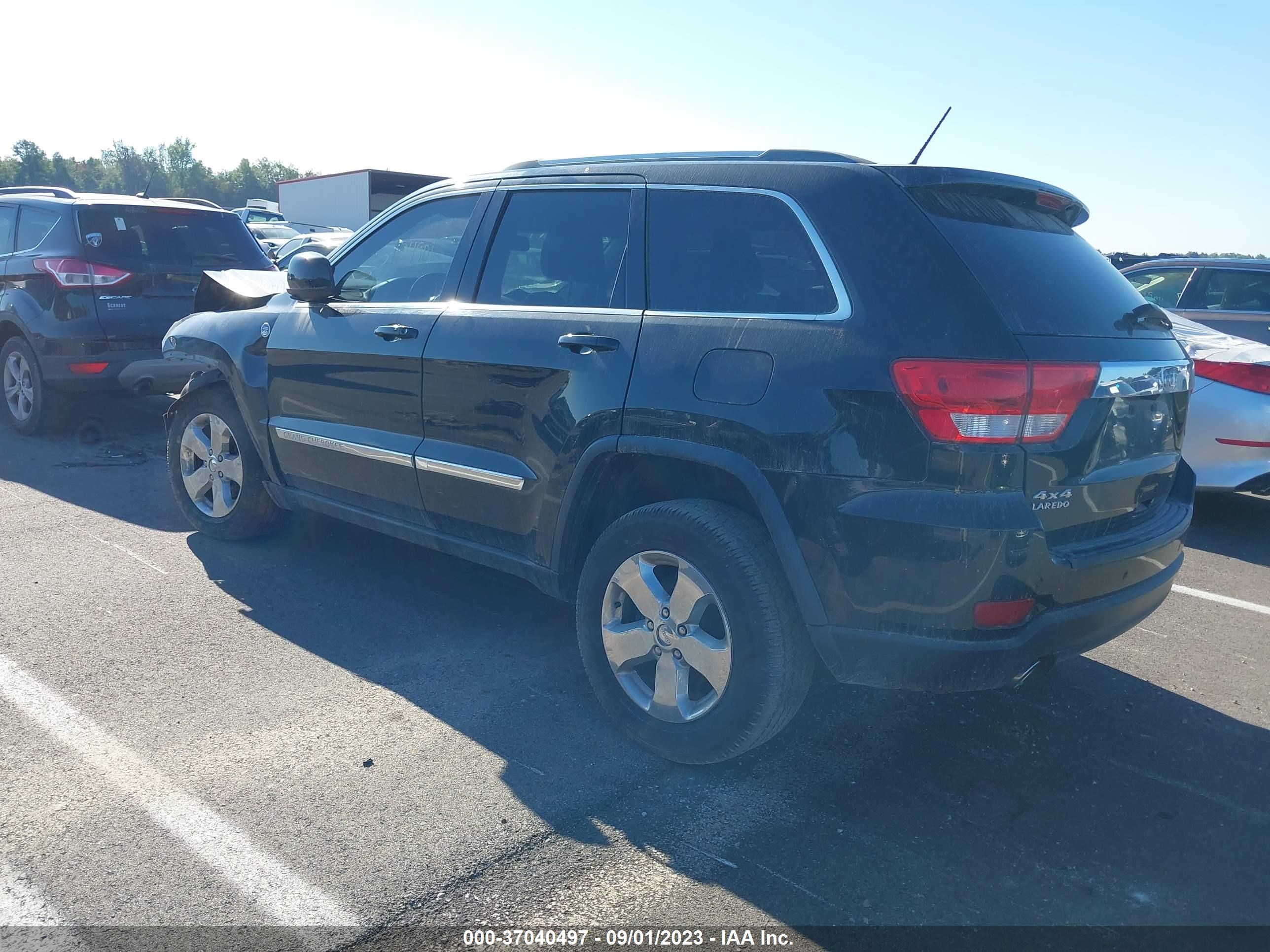 Photo 2 VIN: 1C4RJFAT3CC260430 - JEEP GRAND CHEROKEE 