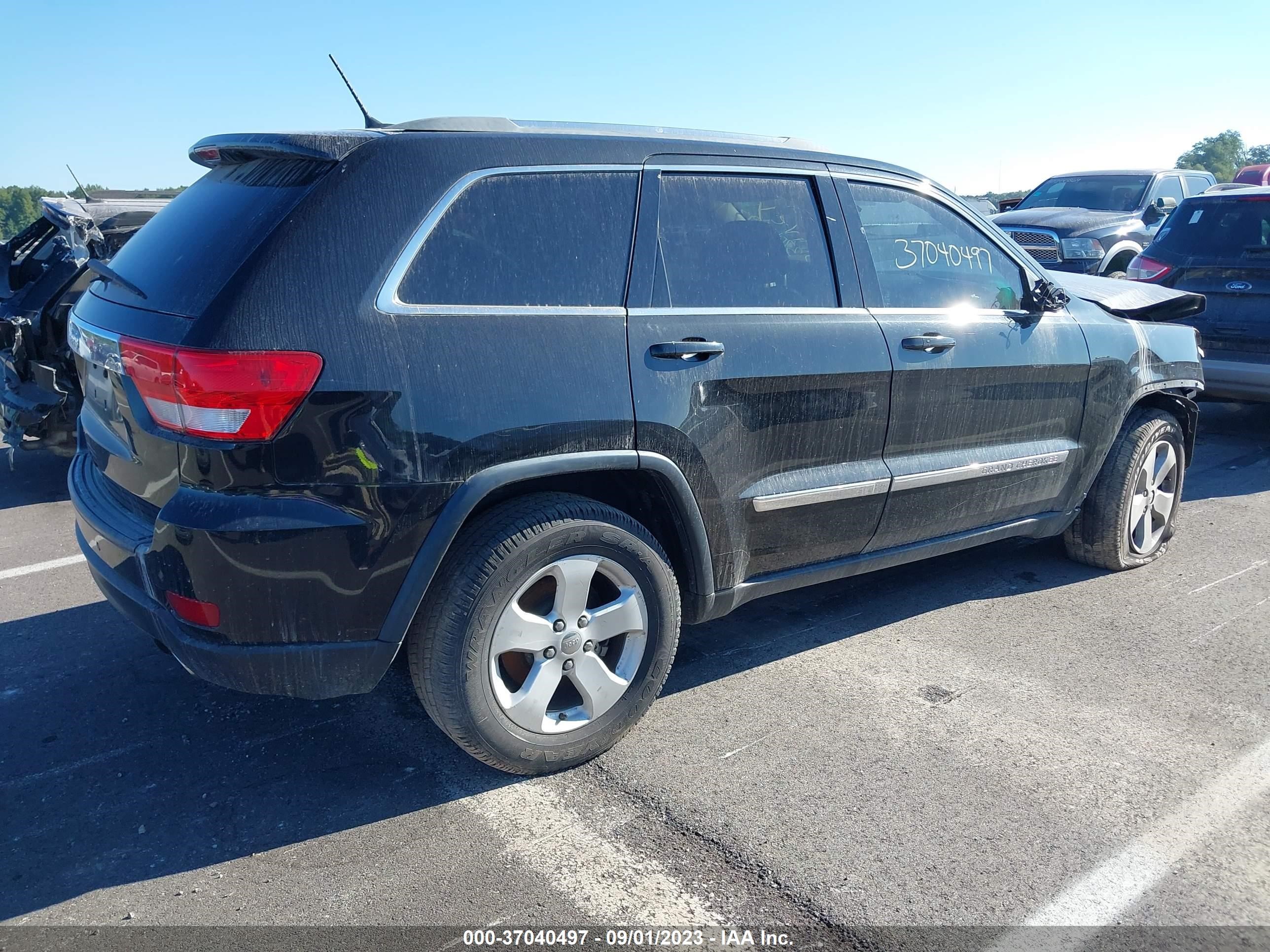 Photo 3 VIN: 1C4RJFAT3CC260430 - JEEP GRAND CHEROKEE 