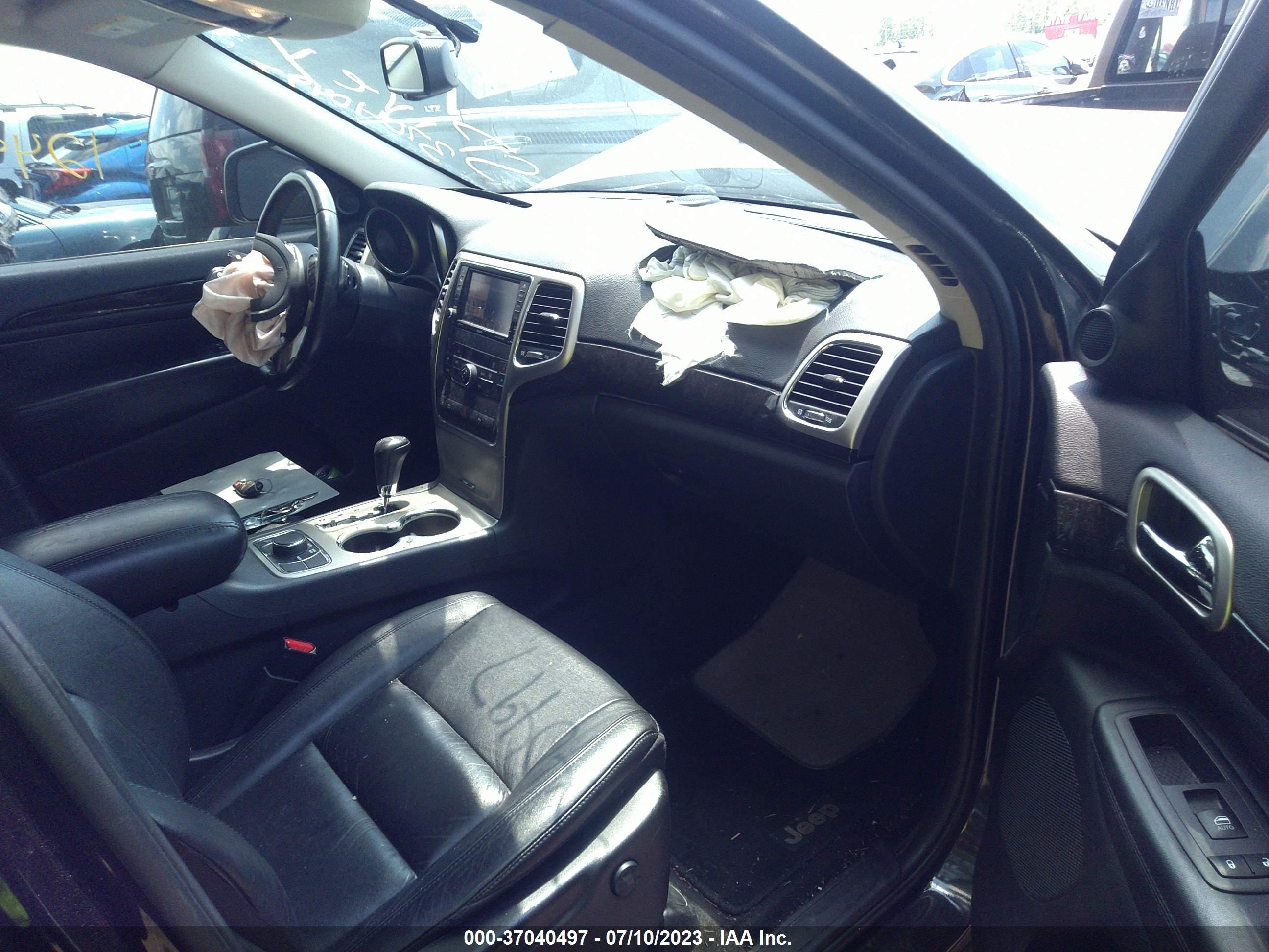 Photo 4 VIN: 1C4RJFAT3CC260430 - JEEP GRAND CHEROKEE 