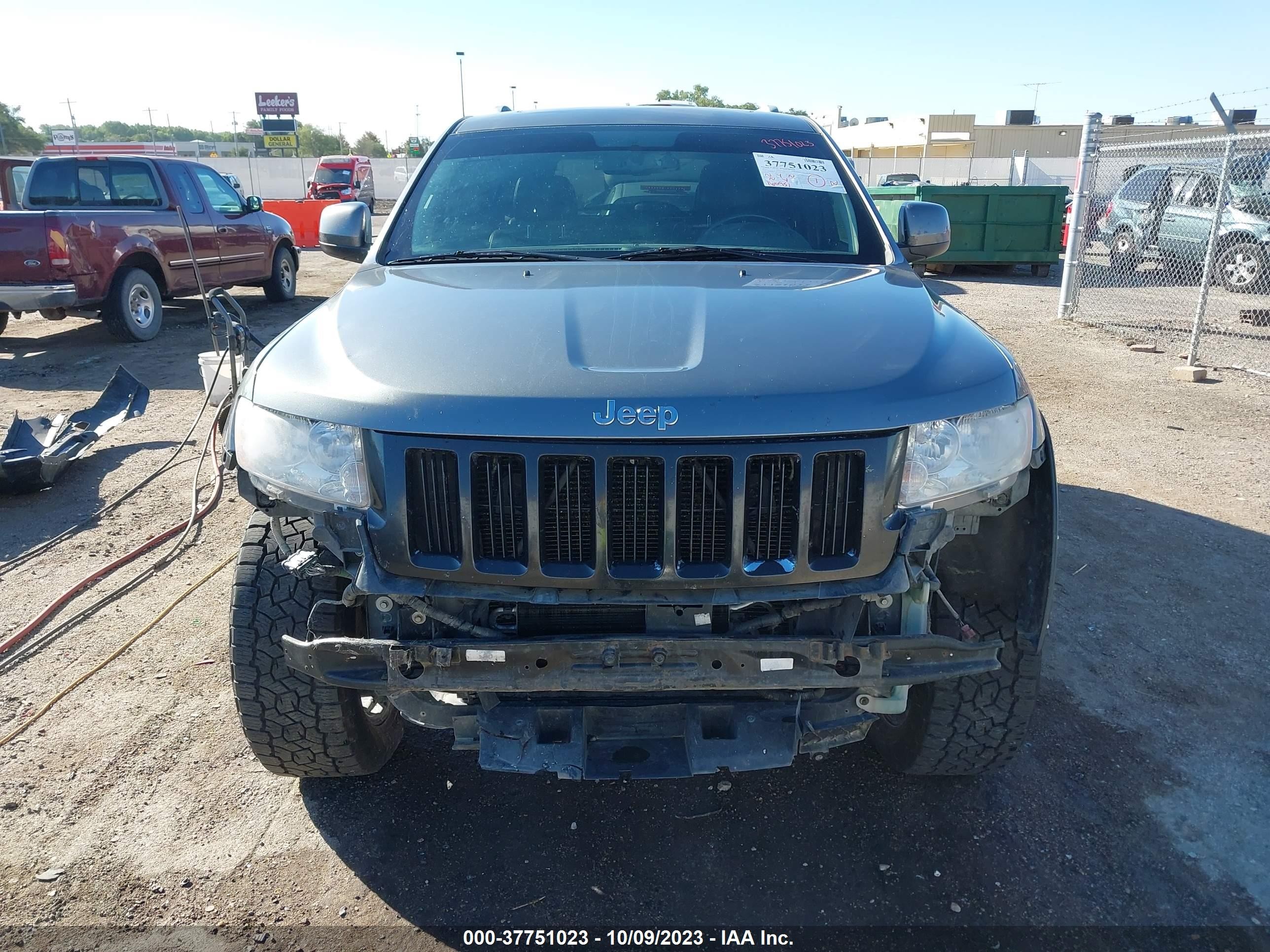 Photo 12 VIN: 1C4RJFATXCC215159 - JEEP GRAND CHEROKEE 