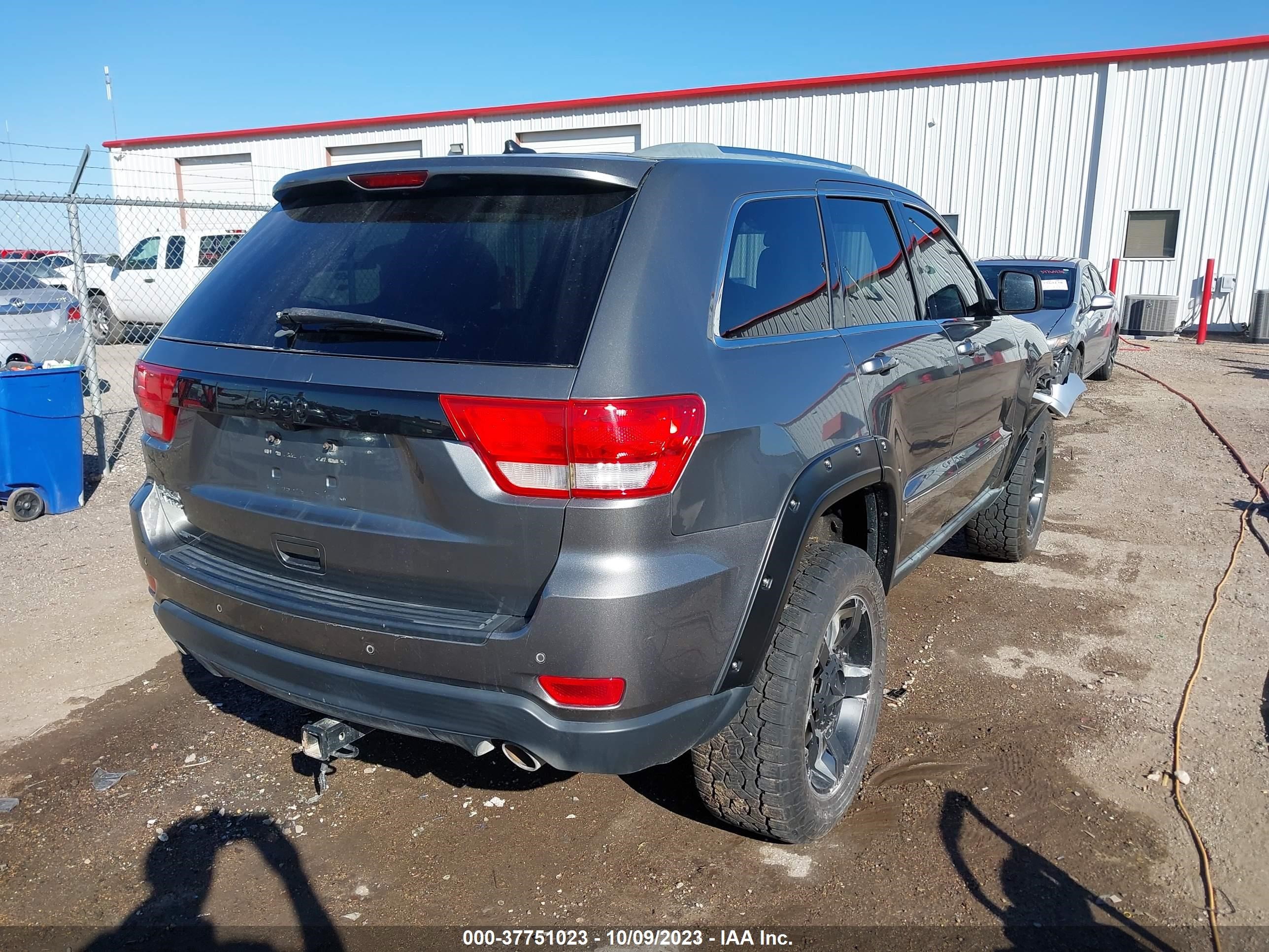 Photo 3 VIN: 1C4RJFATXCC215159 - JEEP GRAND CHEROKEE 