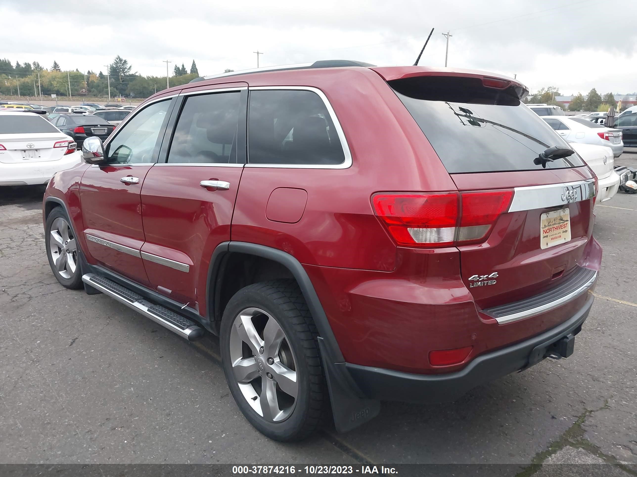 Photo 2 VIN: 1C4RJFBG0DC512881 - JEEP GRAND CHEROKEE 