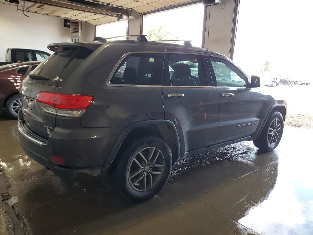 Photo 2 VIN: 1C4RJFBG0HC658655 - JEEP GRAND CHEROKEE 