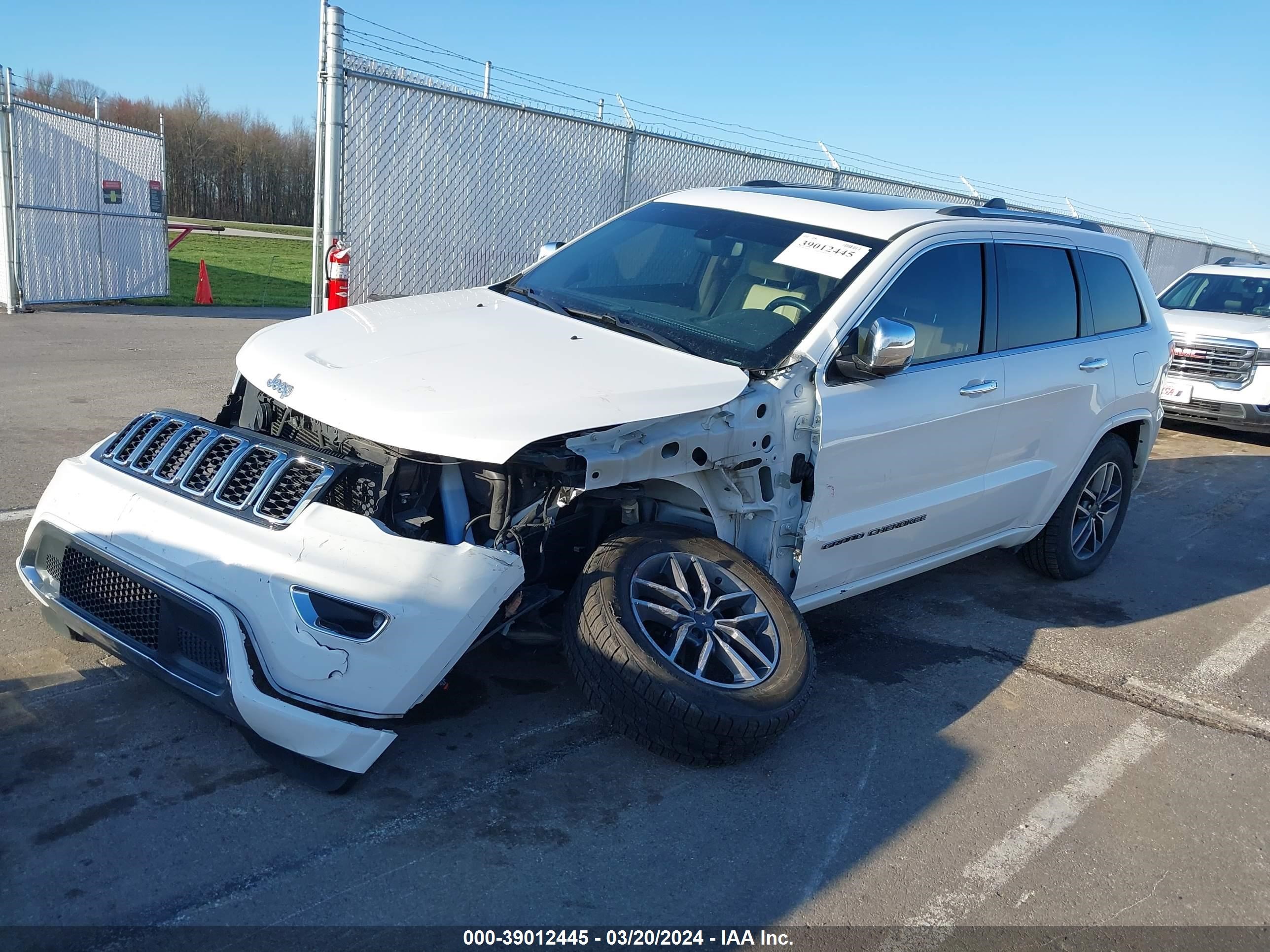 Photo 1 VIN: 1C4RJFBG0LC115556 - JEEP GRAND CHEROKEE 