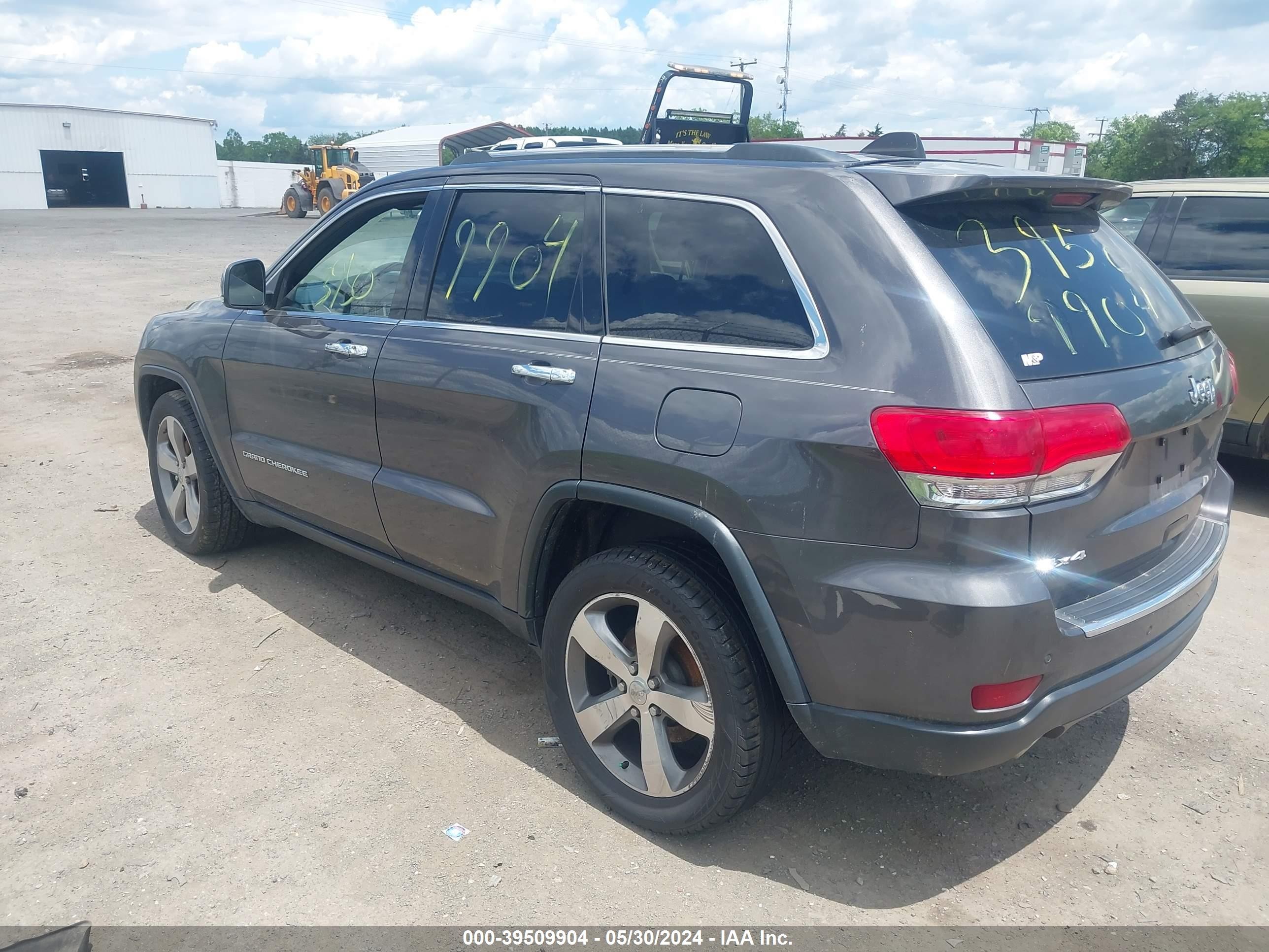 Photo 2 VIN: 1C4RJFBG1EC254775 - JEEP GRAND CHEROKEE 