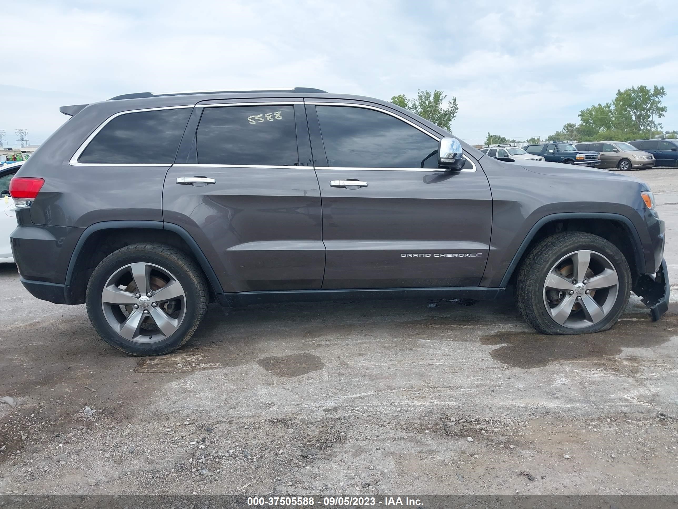 Photo 13 VIN: 1C4RJFBG1EC441076 - JEEP GRAND CHEROKEE 