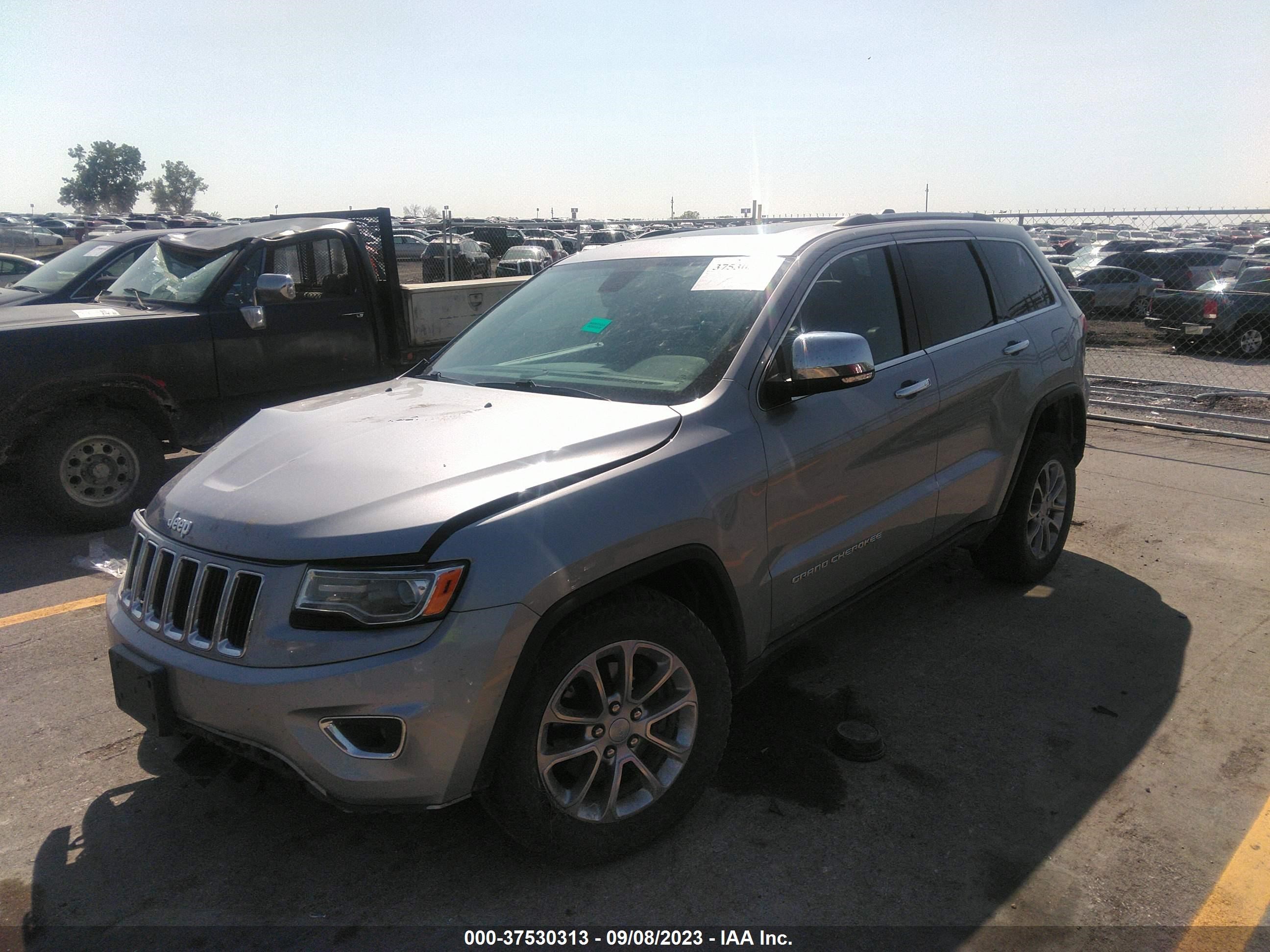 Photo 13 VIN: 1C4RJFBG1FC204850 - JEEP GRAND CHEROKEE 