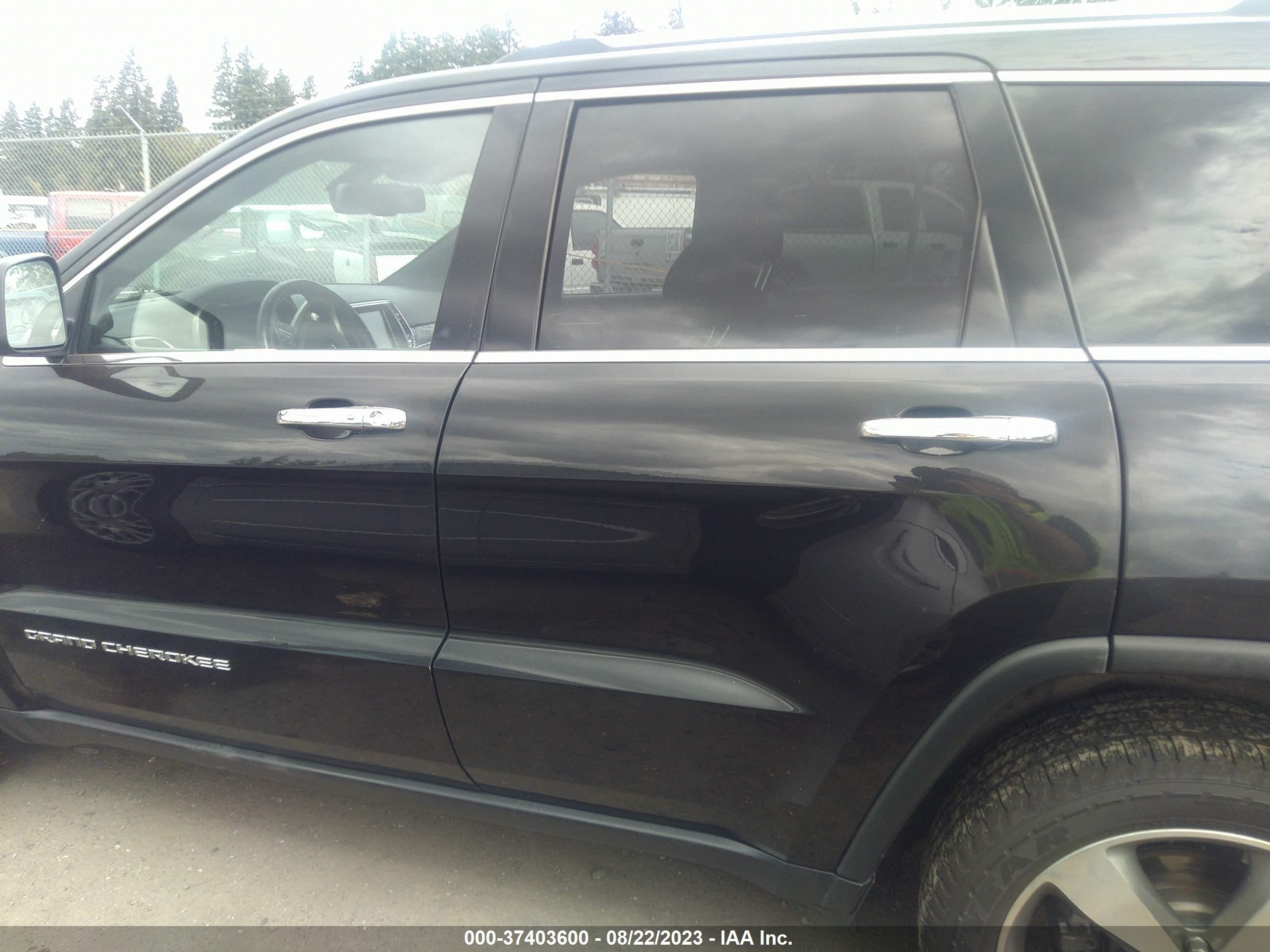 Photo 12 VIN: 1C4RJFBG1FC236794 - JEEP GRAND CHEROKEE 