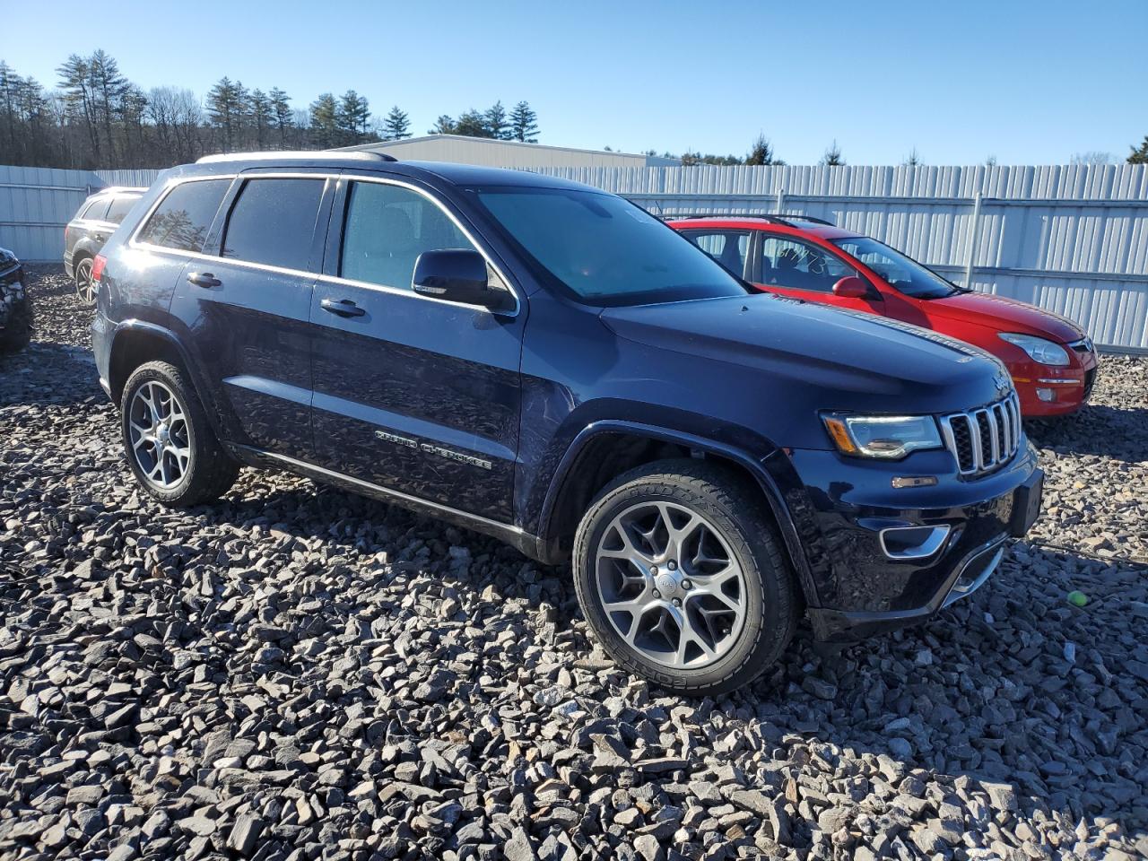 Photo 3 VIN: 1C4RJFBG1JC151737 - JEEP GRAND CHEROKEE 