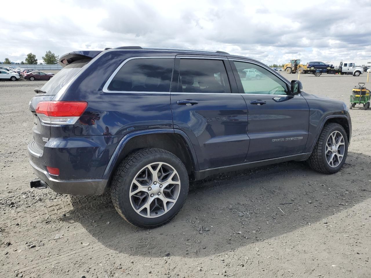 Photo 2 VIN: 1C4RJFBG1JC249568 - JEEP GRAND CHEROKEE 