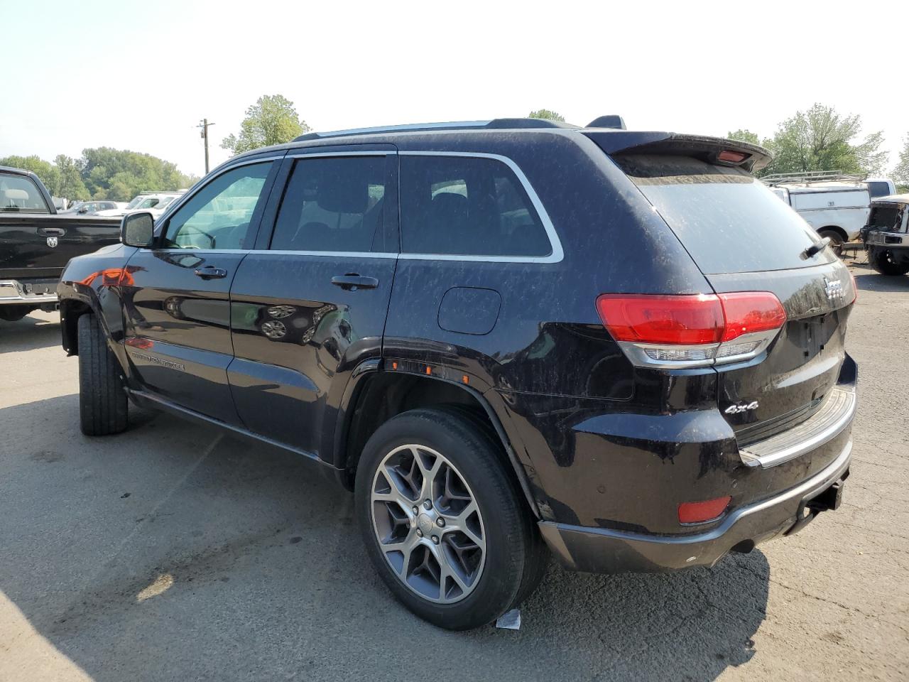 Photo 1 VIN: 1C4RJFBG1JC333874 - JEEP GRAND CHEROKEE 