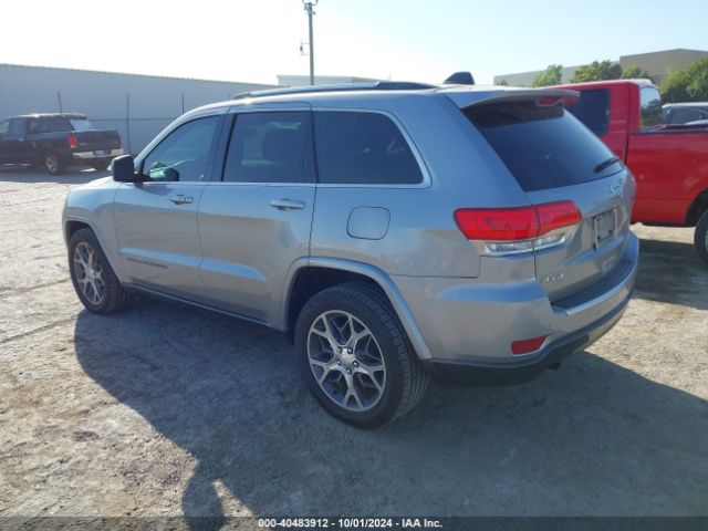 Photo 2 VIN: 1C4RJFBG1JC379057 - JEEP GRAND CHEROKEE 