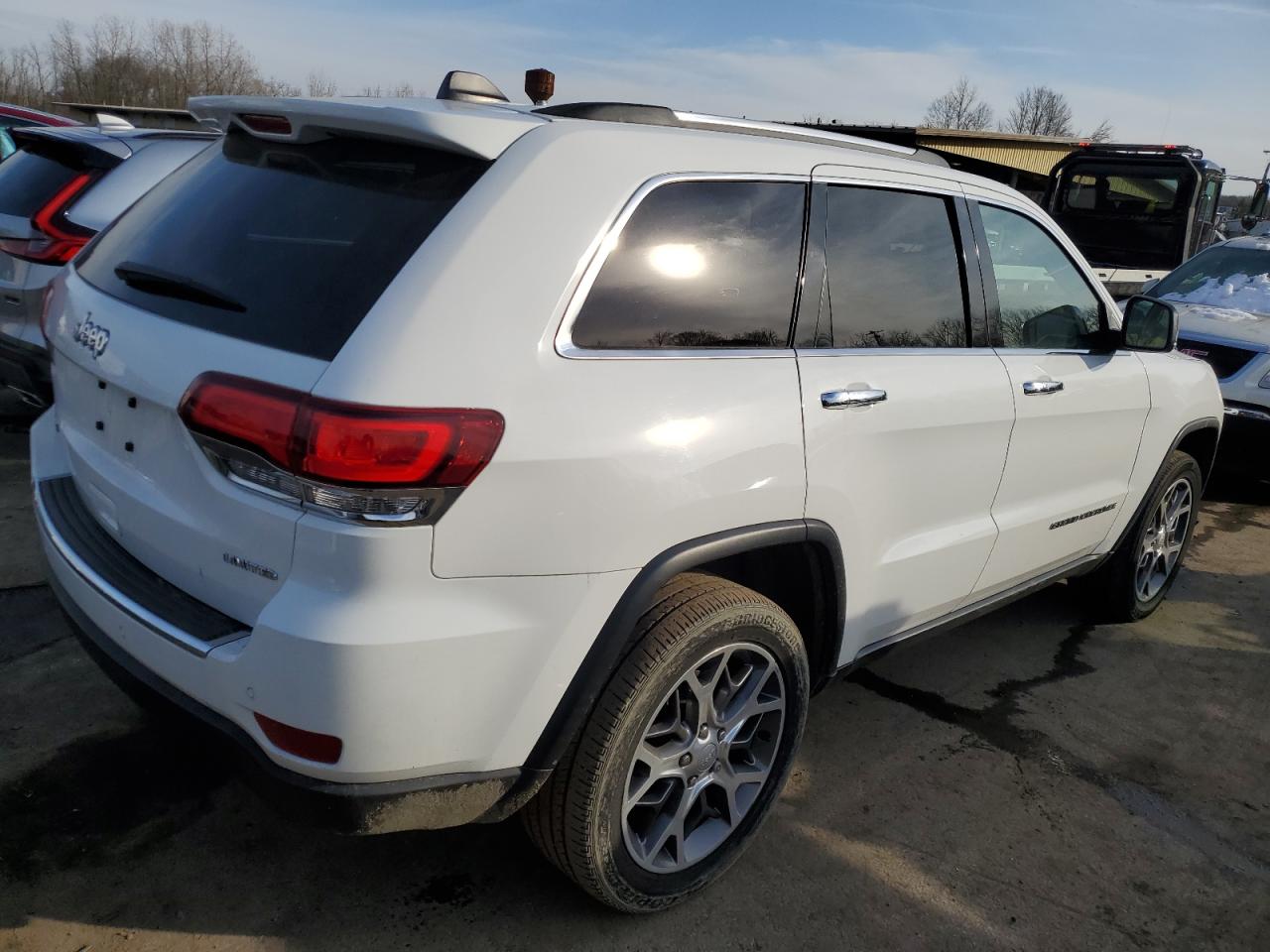 Photo 2 VIN: 1C4RJFBG1LC389171 - JEEP GRAND CHEROKEE 