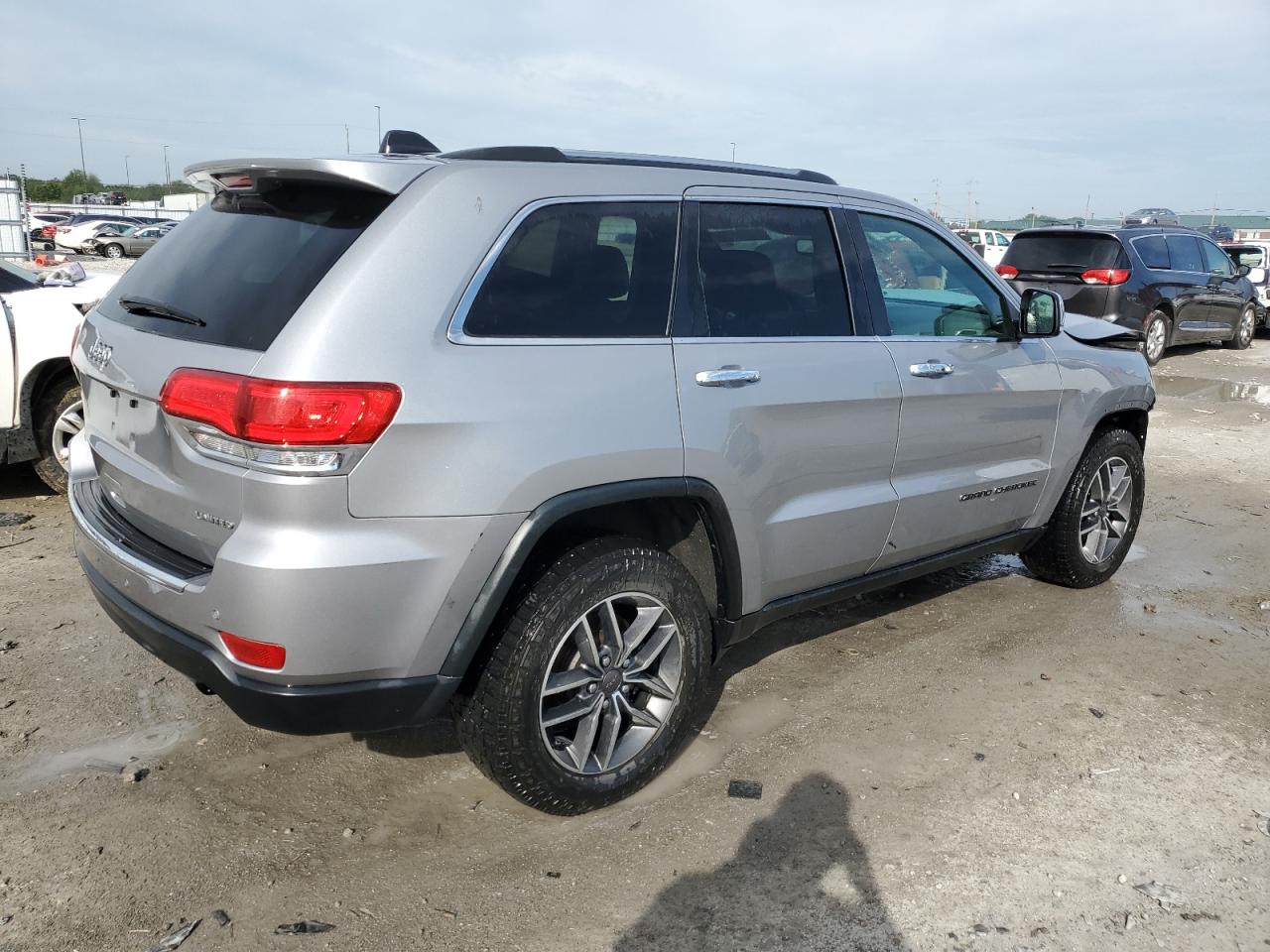 Photo 2 VIN: 1C4RJFBG2KC725649 - JEEP GRAND CHEROKEE 