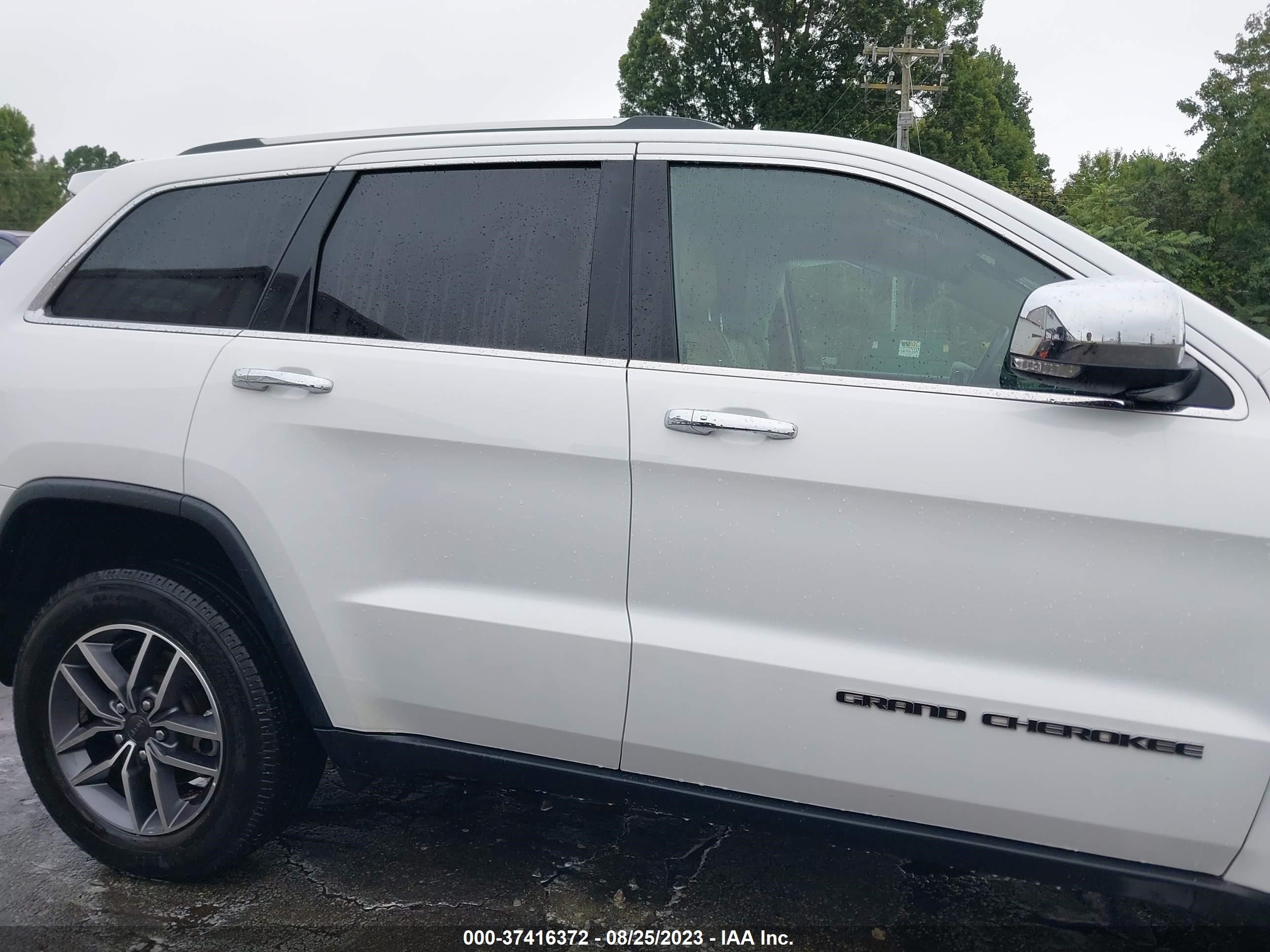 Photo 12 VIN: 1C4RJFBG2MC612111 - JEEP GRAND CHEROKEE 