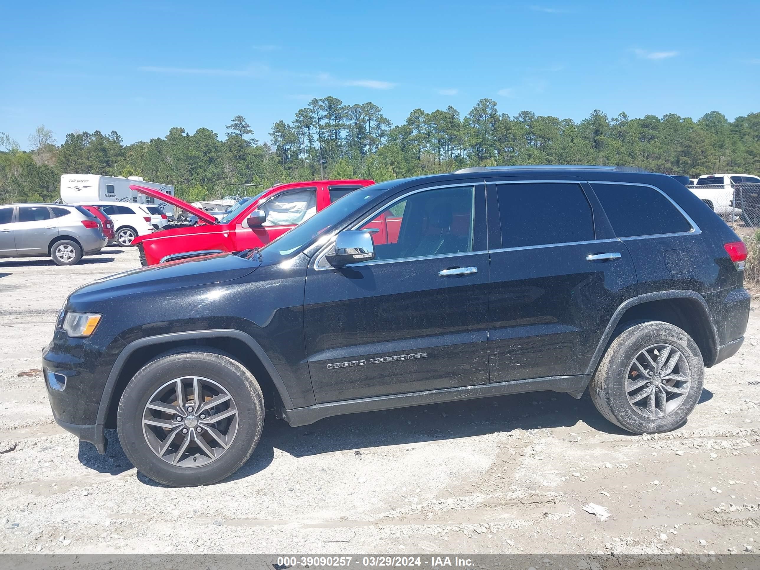 Photo 13 VIN: 1C4RJFBG3HC739942 - JEEP GRAND CHEROKEE 