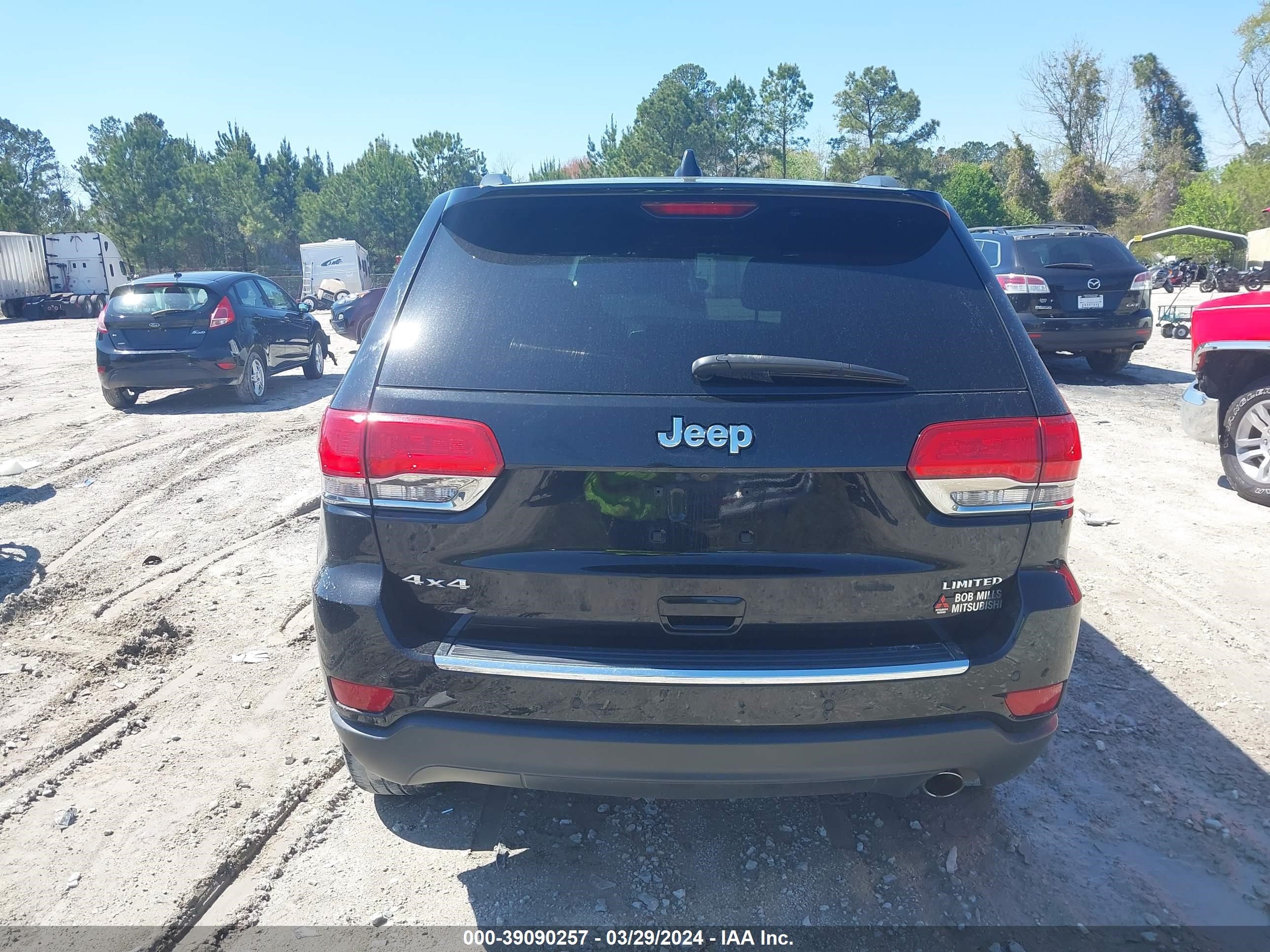 Photo 15 VIN: 1C4RJFBG3HC739942 - JEEP GRAND CHEROKEE 