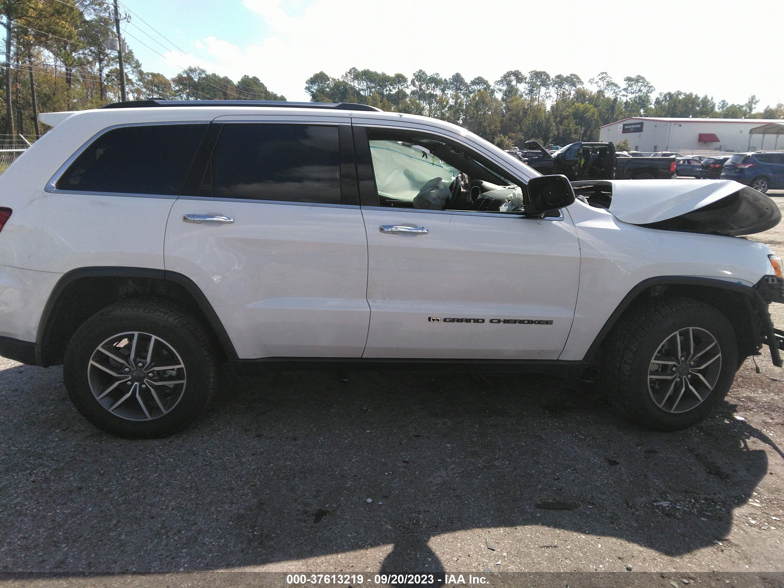 Photo 12 VIN: 1C4RJFBG3NC141474 - JEEP GRAND CHEROKEE 