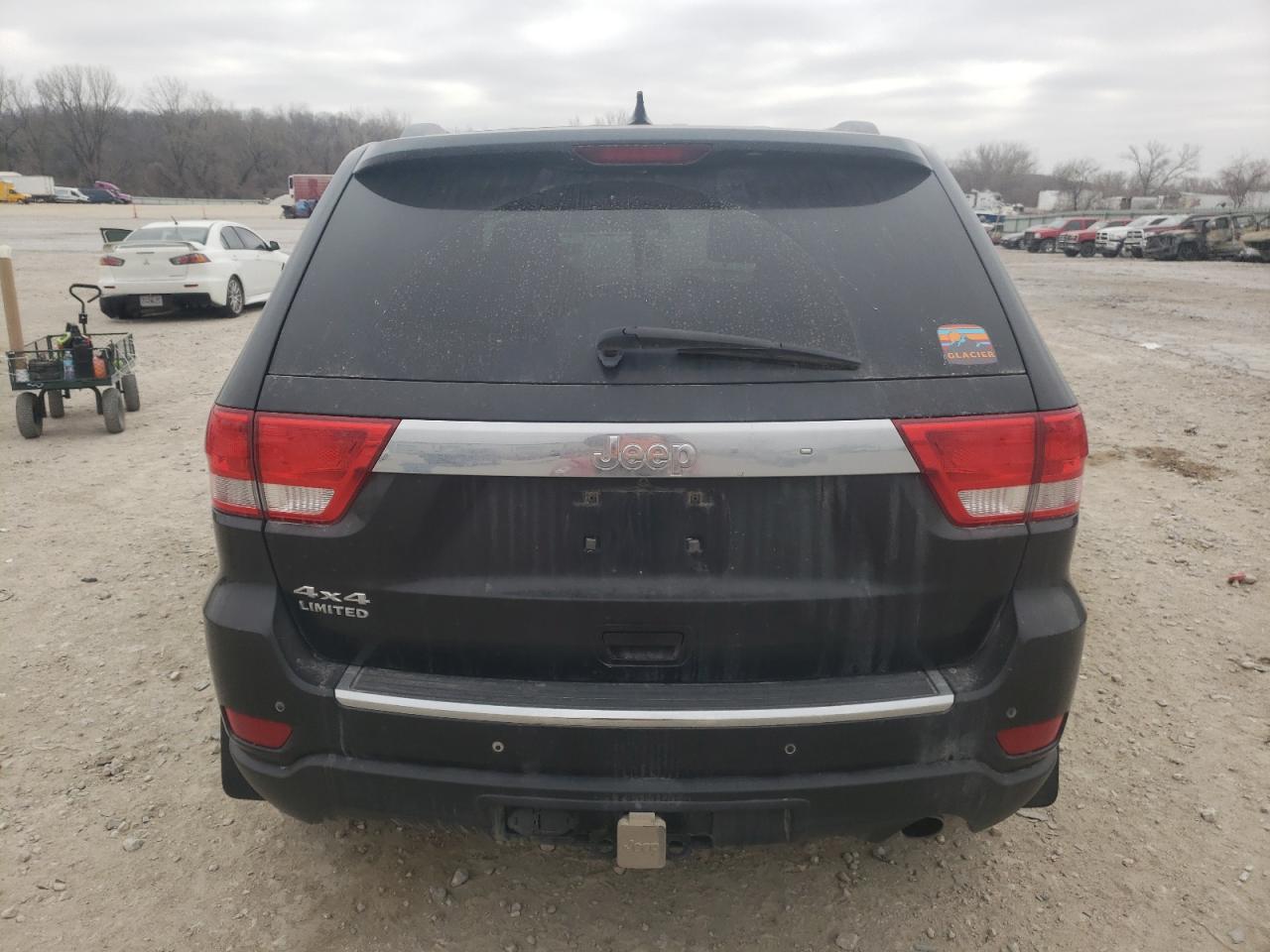 Photo 5 VIN: 1C4RJFBG4DC585946 - JEEP GRAND CHEROKEE 