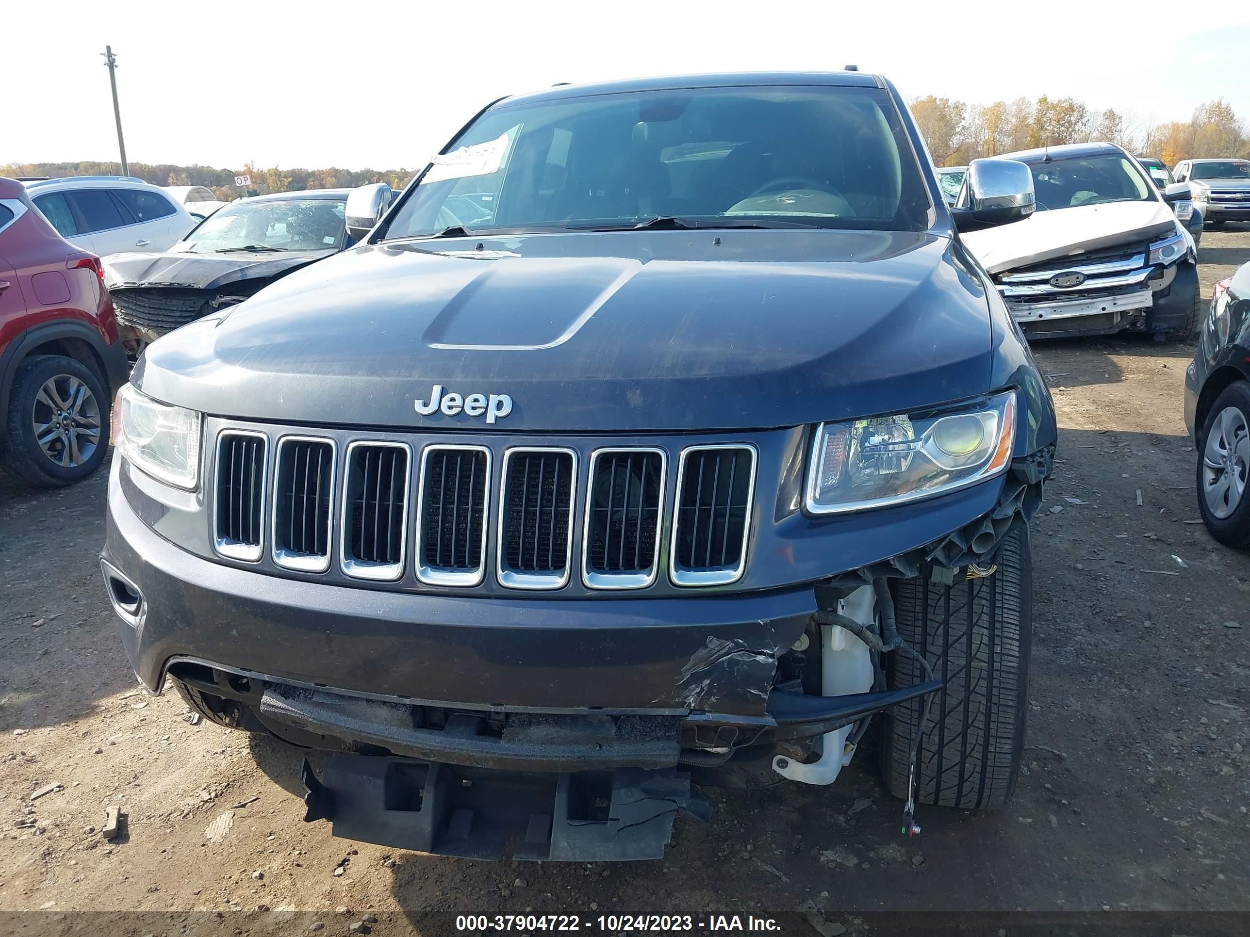 Photo 11 VIN: 1C4RJFBG4FC664701 - JEEP GRAND CHEROKEE 