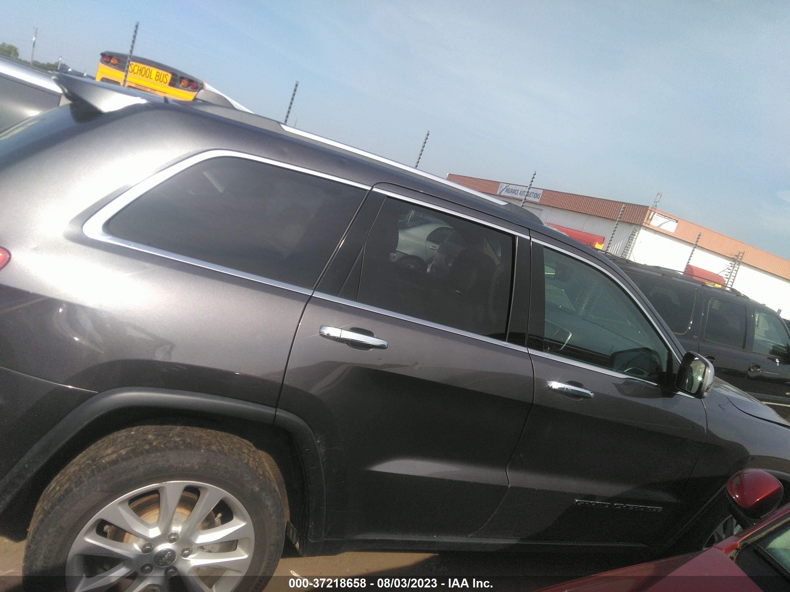 Photo 12 VIN: 1C4RJFBG4HC742249 - JEEP GRAND CHEROKEE 