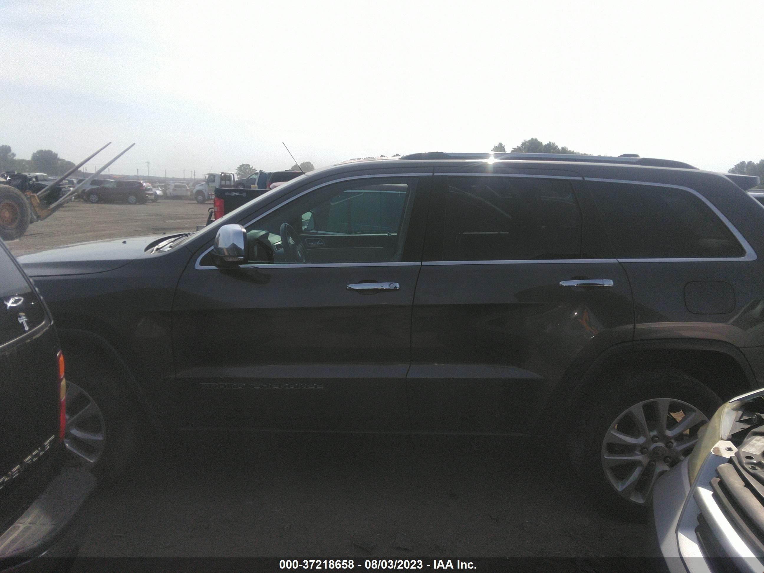 Photo 13 VIN: 1C4RJFBG4HC742249 - JEEP GRAND CHEROKEE 