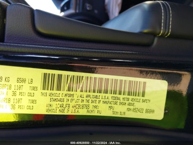 Photo 8 VIN: 1C4RJFBG4HC918765 - JEEP GRAND CHEROKEE 