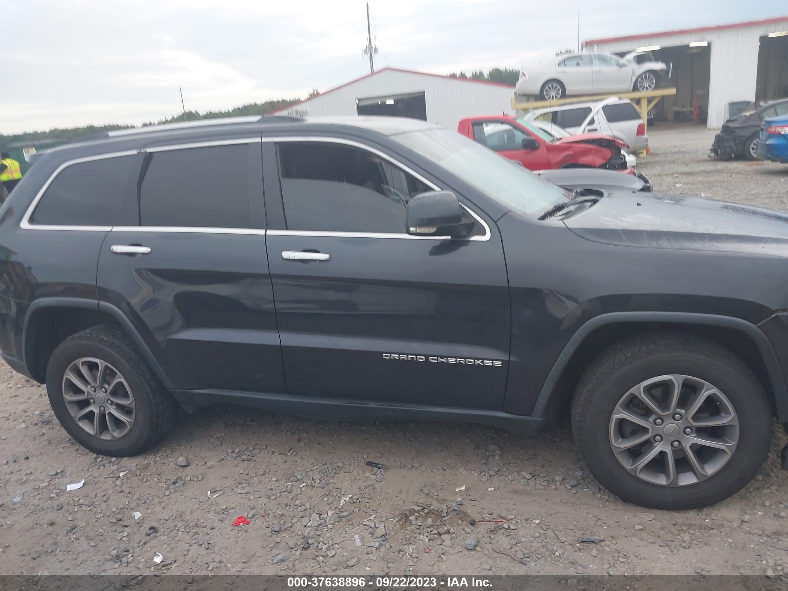 Photo 12 VIN: 1C4RJFBG5EC467356 - JEEP GRAND CHEROKEE 