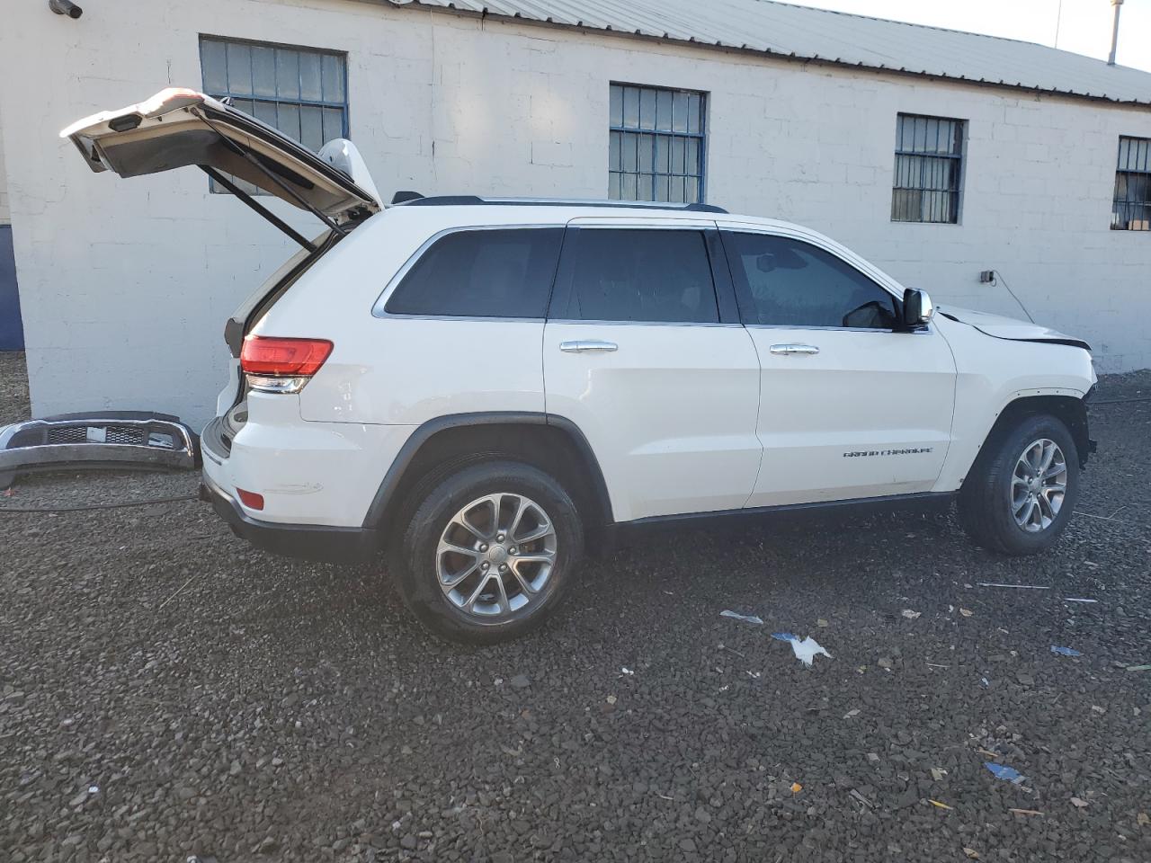 Photo 2 VIN: 1C4RJFBG5FC717289 - JEEP GRAND CHEROKEE 