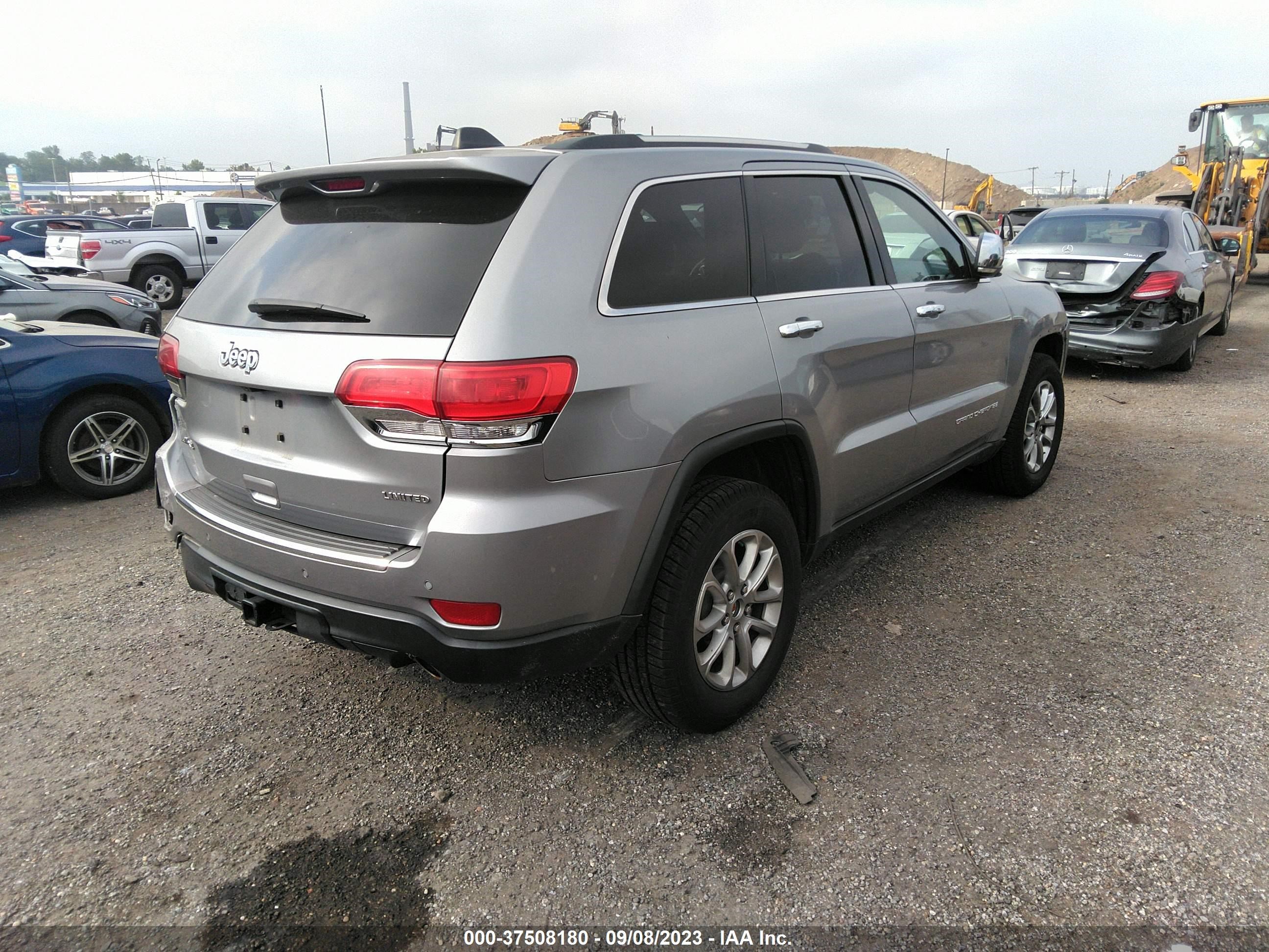 Photo 3 VIN: 1C4RJFBG5FC861716 - JEEP GRAND CHEROKEE 