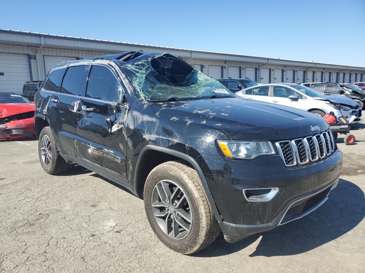 Photo 3 VIN: 1C4RJFBG5JC390448 - JEEP GRAND CHEROKEE 