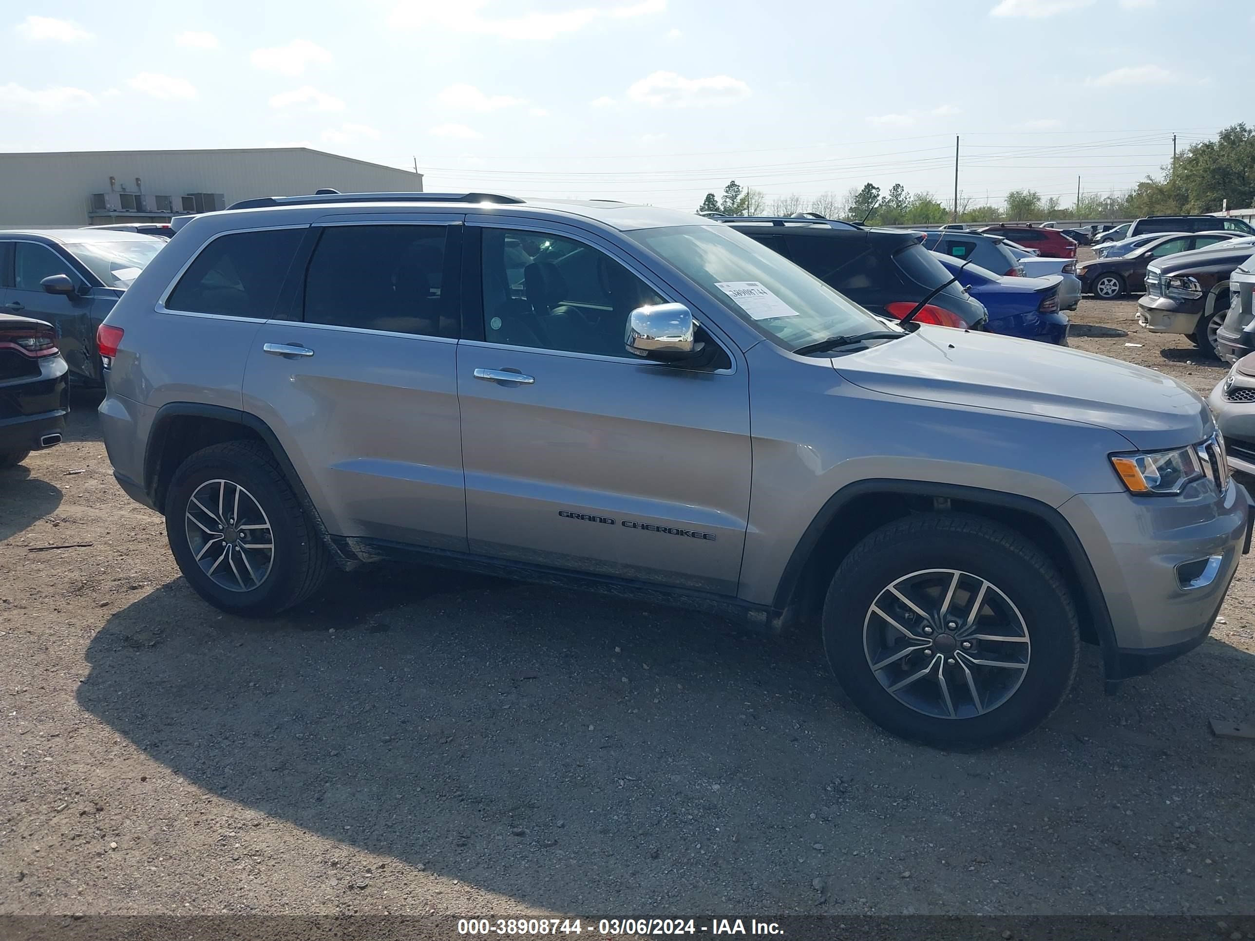 Photo 12 VIN: 1C4RJFBG5KC834218 - JEEP GRAND CHEROKEE 