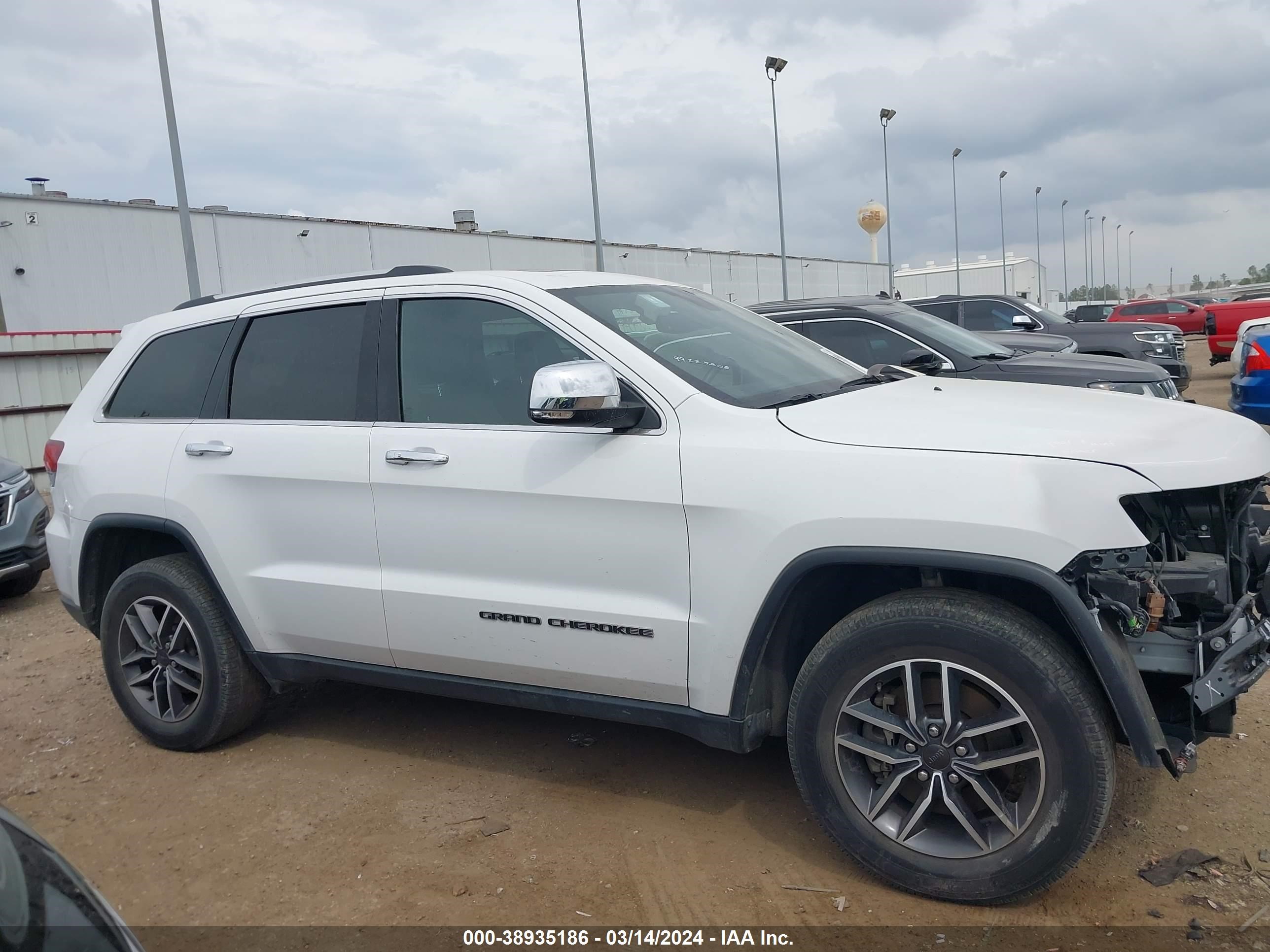 Photo 13 VIN: 1C4RJFBG5MC675610 - JEEP GRAND CHEROKEE 