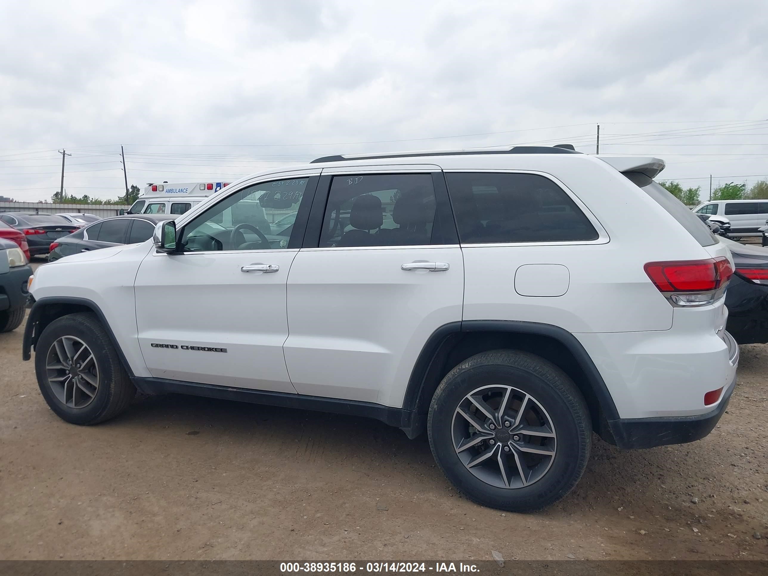 Photo 14 VIN: 1C4RJFBG5MC675610 - JEEP GRAND CHEROKEE 