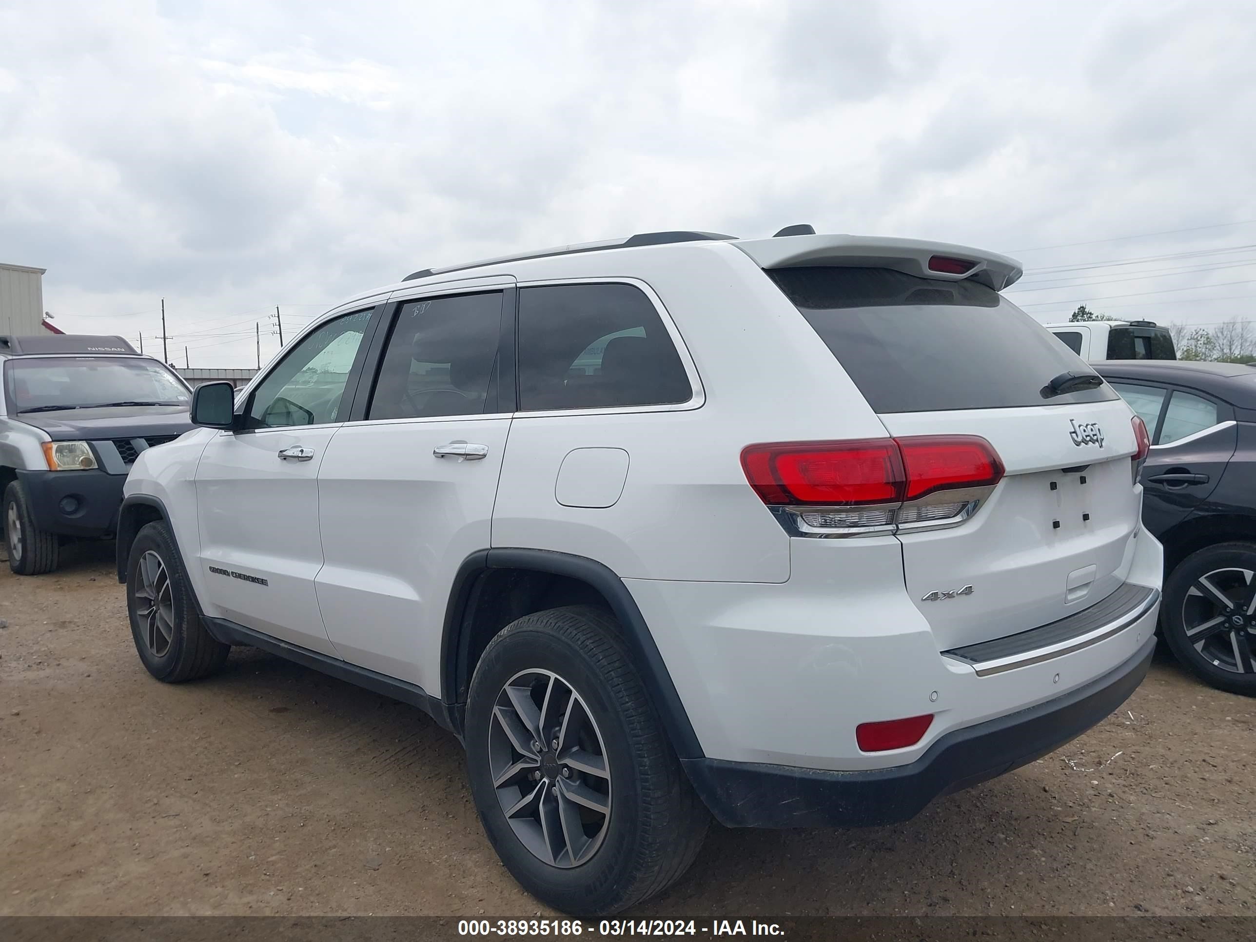 Photo 2 VIN: 1C4RJFBG5MC675610 - JEEP GRAND CHEROKEE 