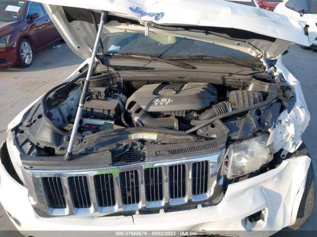 Photo 9 VIN: 1C4RJFBG6CC254445 - JEEP GRAND CHEROKEE 