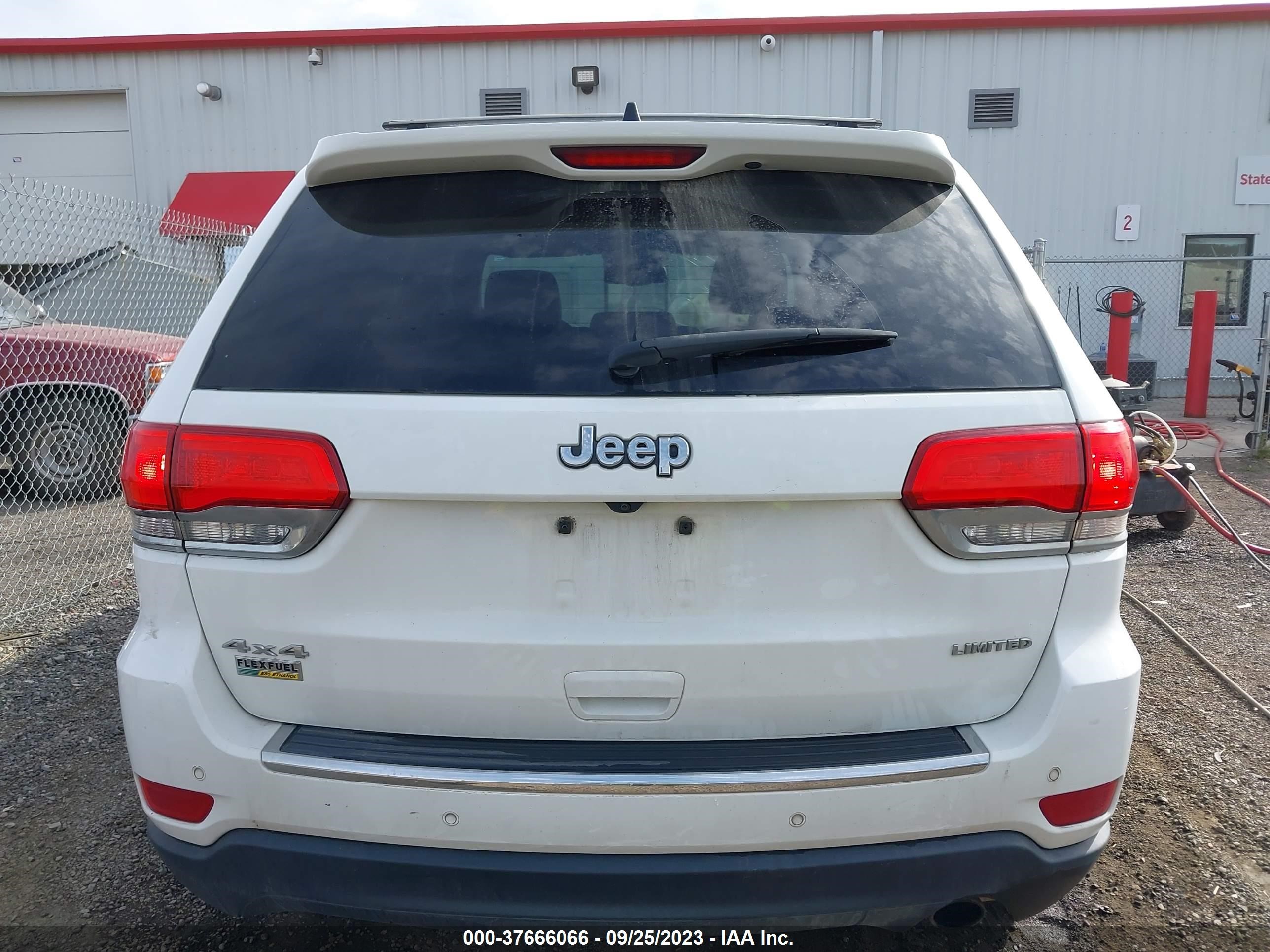 Photo 15 VIN: 1C4RJFBG6FC830507 - JEEP GRAND CHEROKEE 