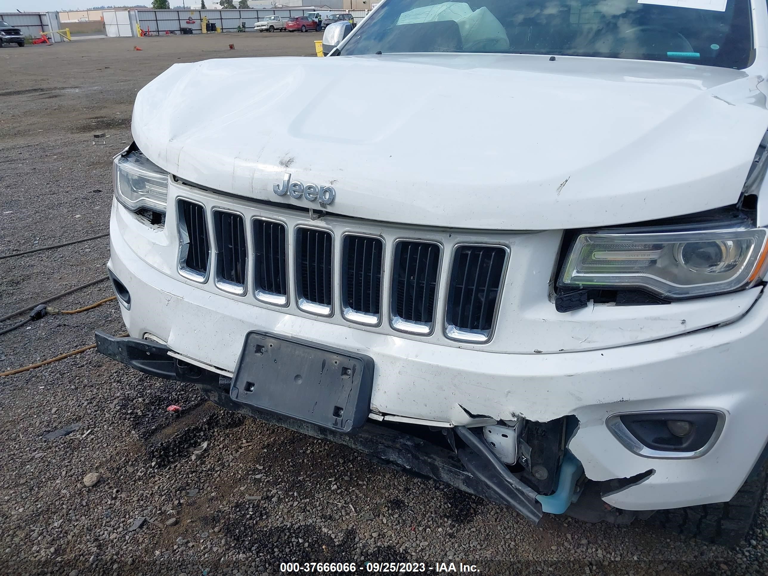 Photo 5 VIN: 1C4RJFBG6FC830507 - JEEP GRAND CHEROKEE 