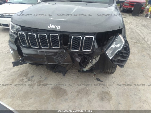 Photo 5 VIN: 1C4RJFBG6JC164953 - JEEP GRAND CHEROKEE 