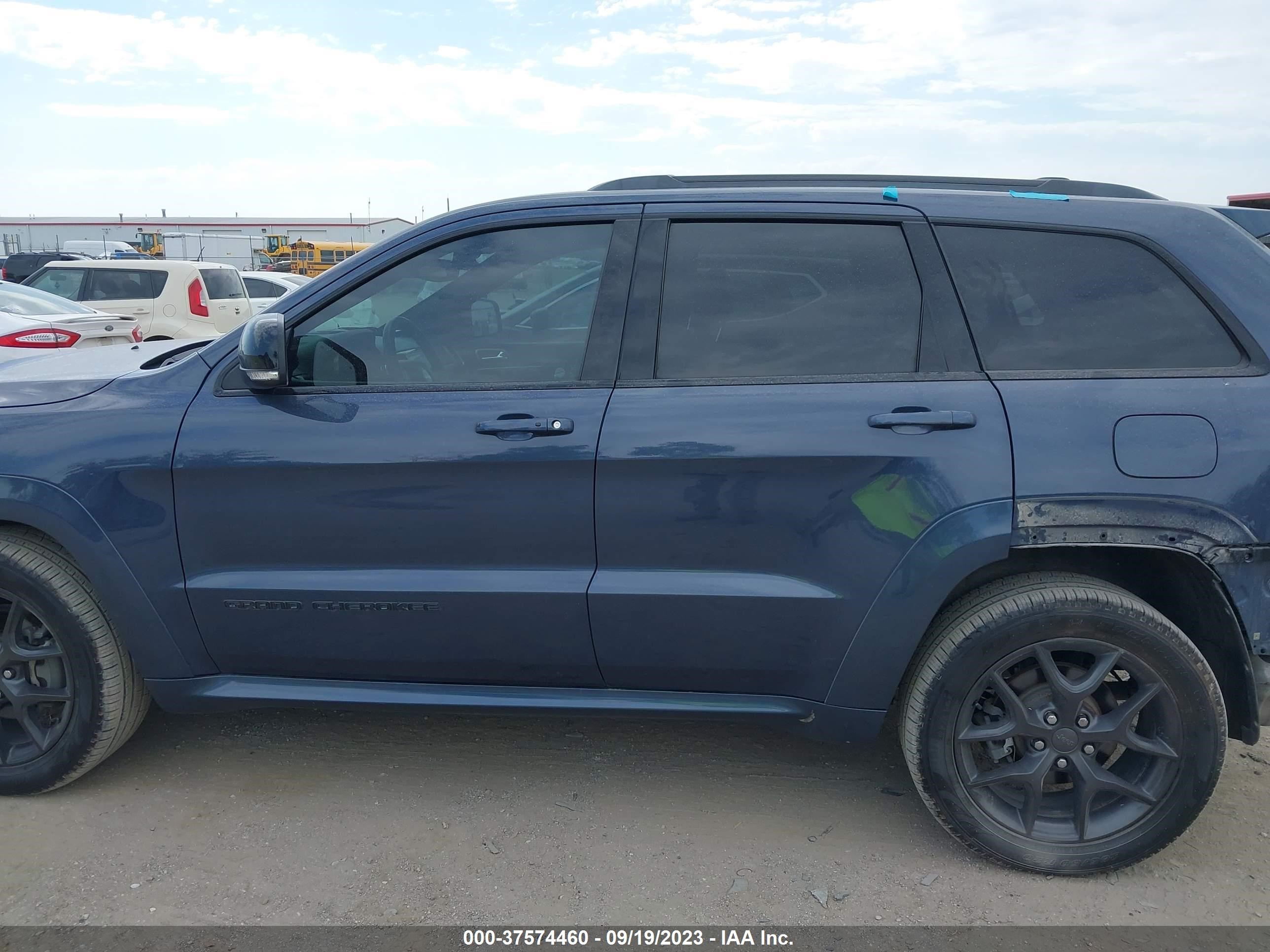 Photo 13 VIN: 1C4RJFBG6KC667397 - JEEP GRAND CHEROKEE 